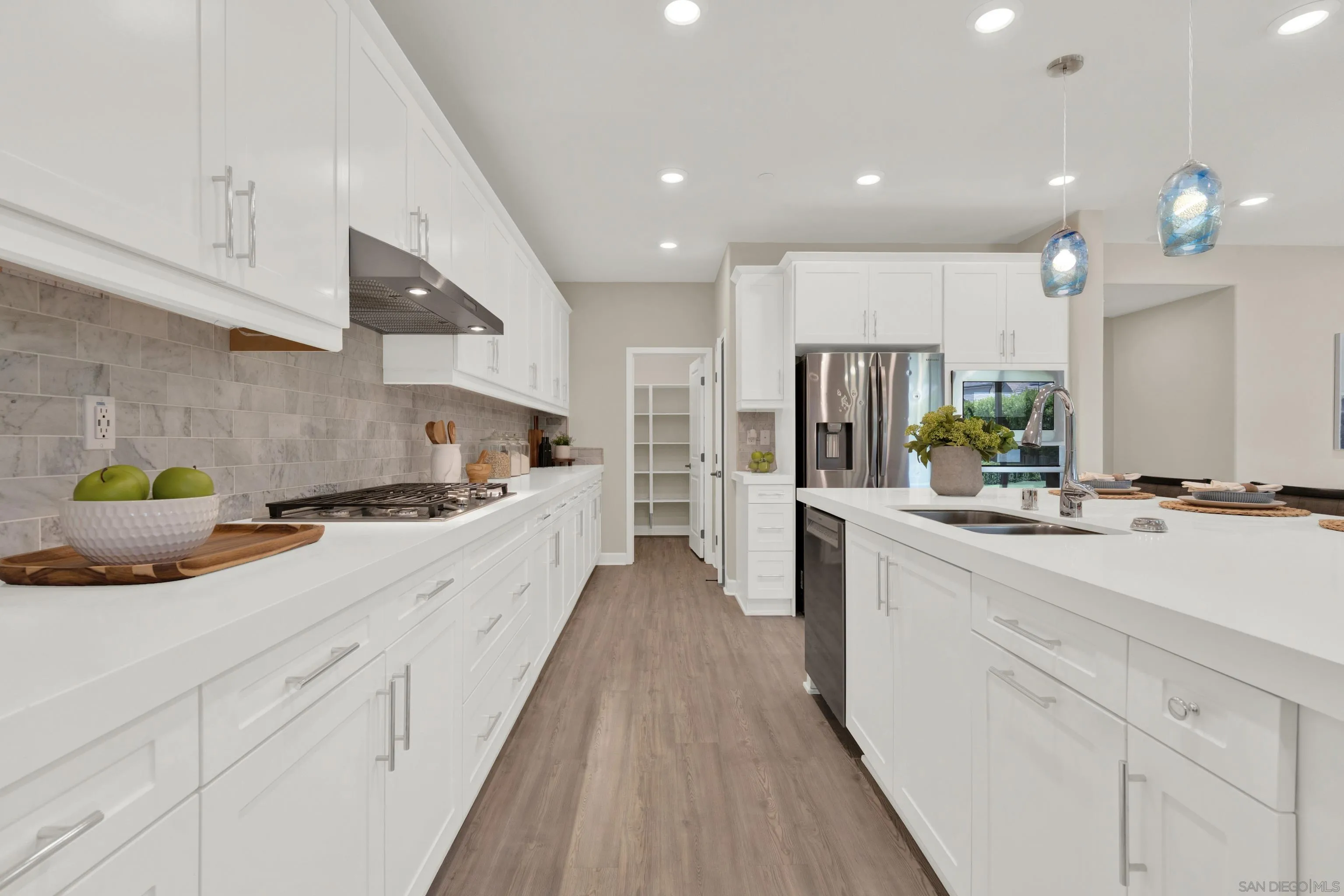 https://cdn.realtyfeed.com/cdn/127/260012554/ce9d7b76f293e9865daed38c7f591527.webp