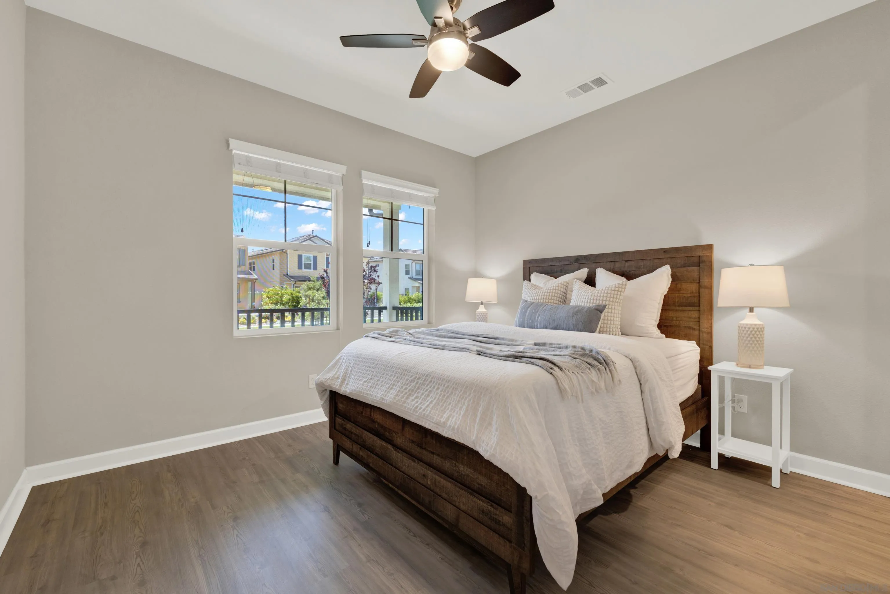 https://cdn.realtyfeed.com/cdn/127/260012554/e88fd60fa1d3f10d940530d3c067ce67.webp