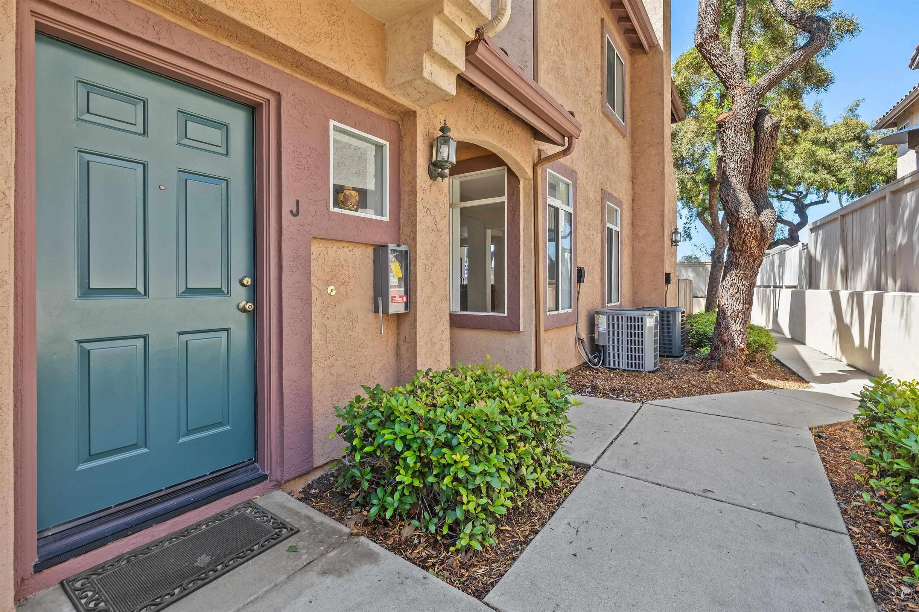 Photo #4: 260012563 Listing: Photo #4