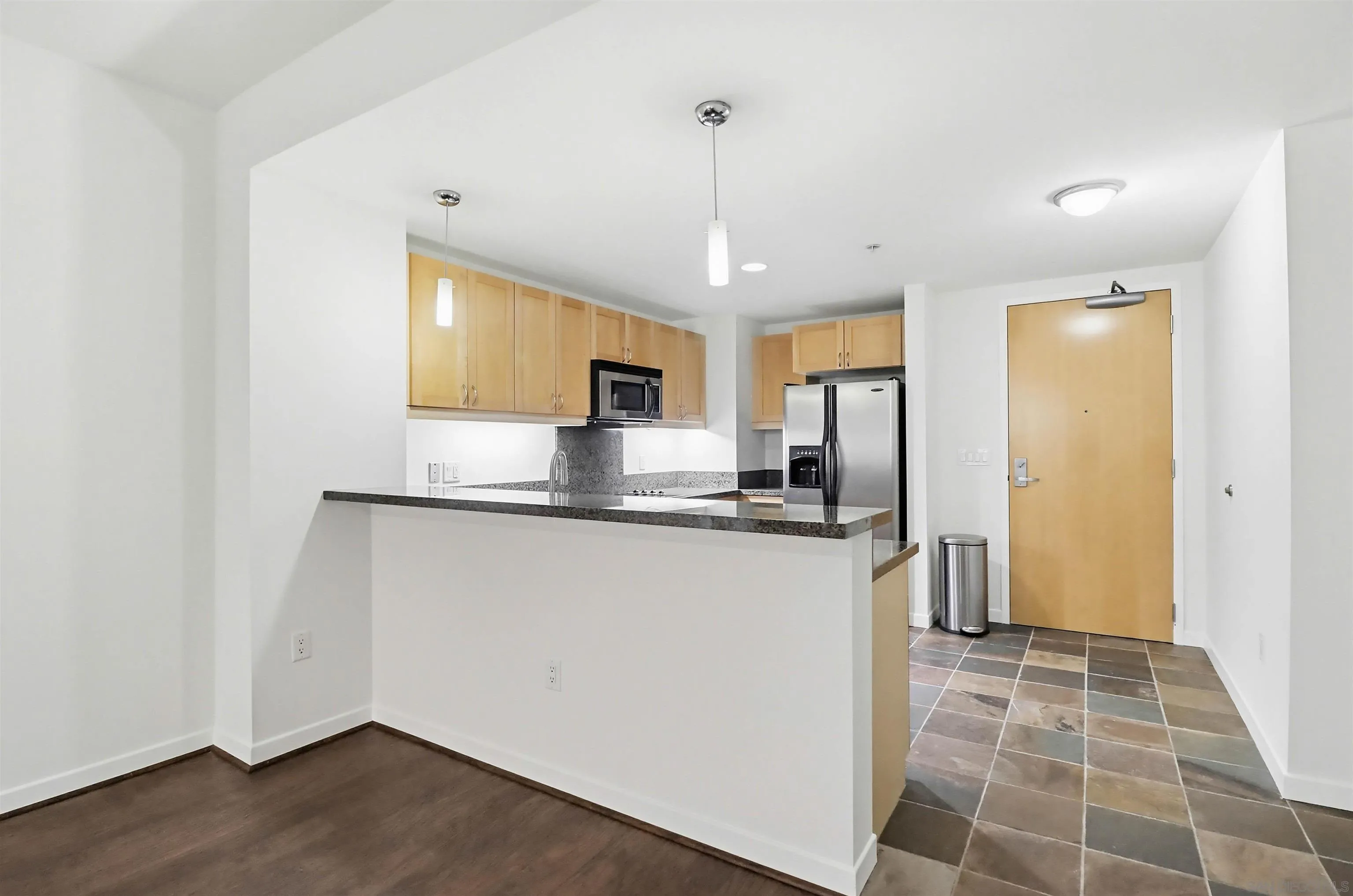Photo #3: 260012566 Listing: Photo #3