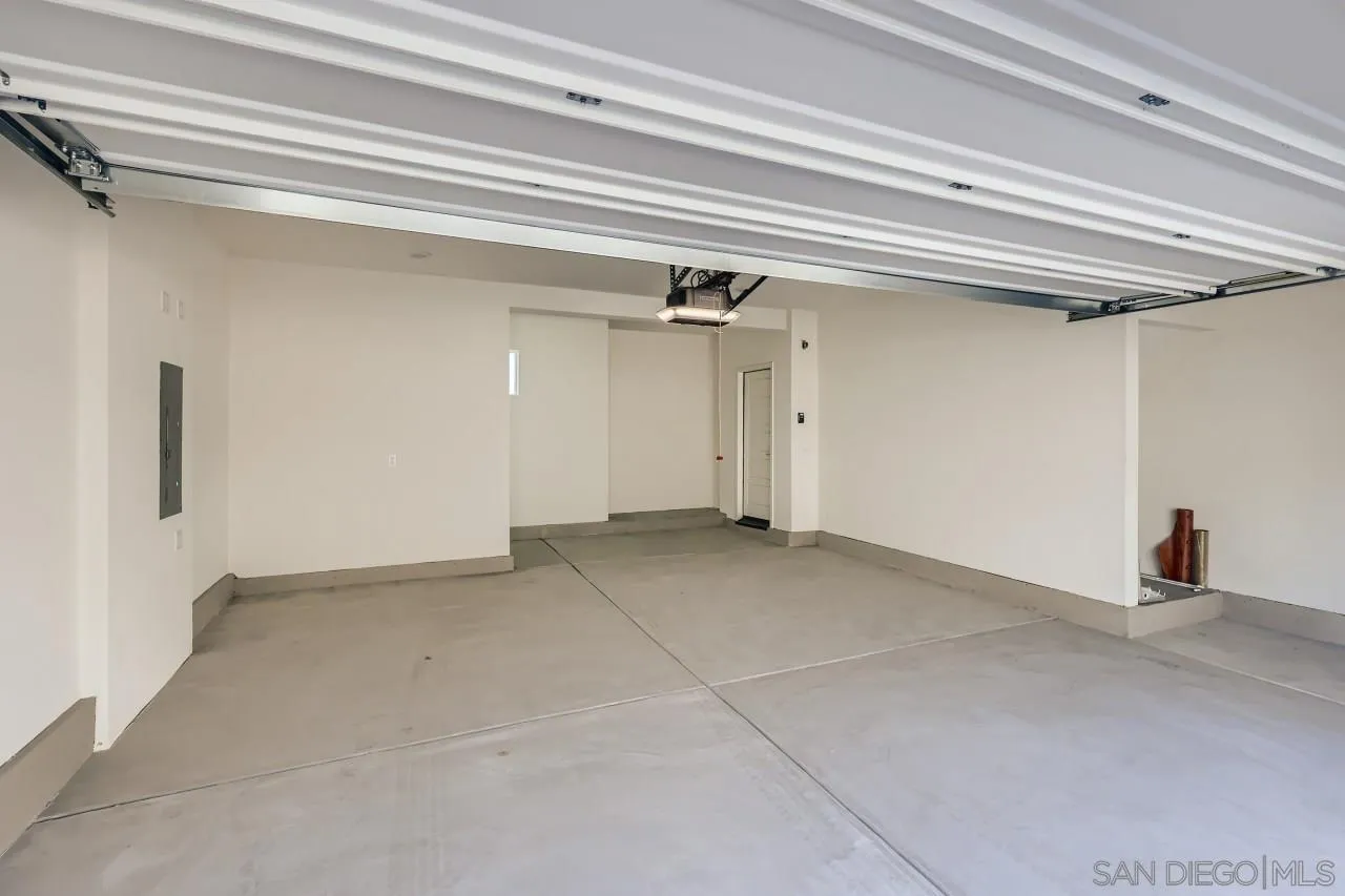 Photo #17: 260012567 Listing: Photo #17