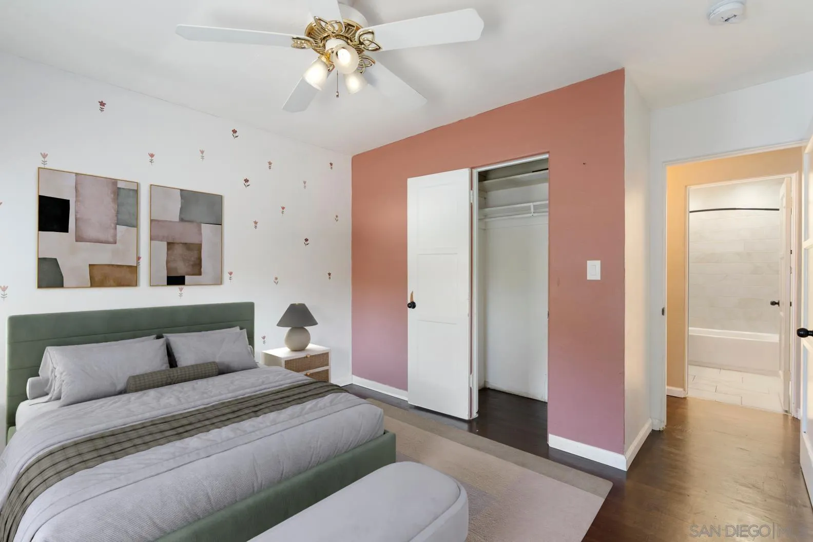 https://cdn.realtyfeed.com/cdn/127/260012568/05ef75fa2f1e1dbacd11877f331782cd.webp