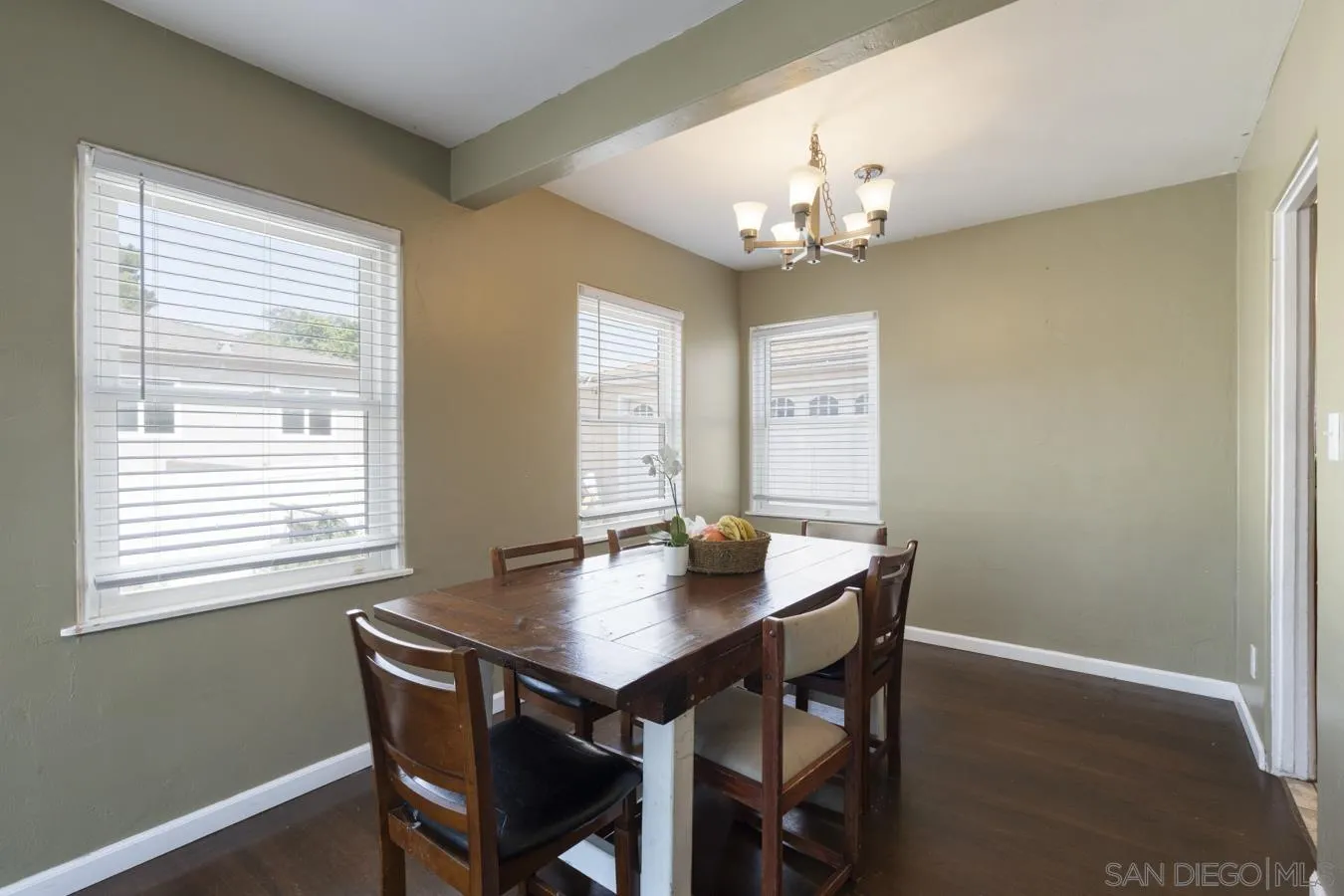 https://cdn.realtyfeed.com/cdn/127/260012568/12228b74b4437e164e04ed77715ebf1e.webp