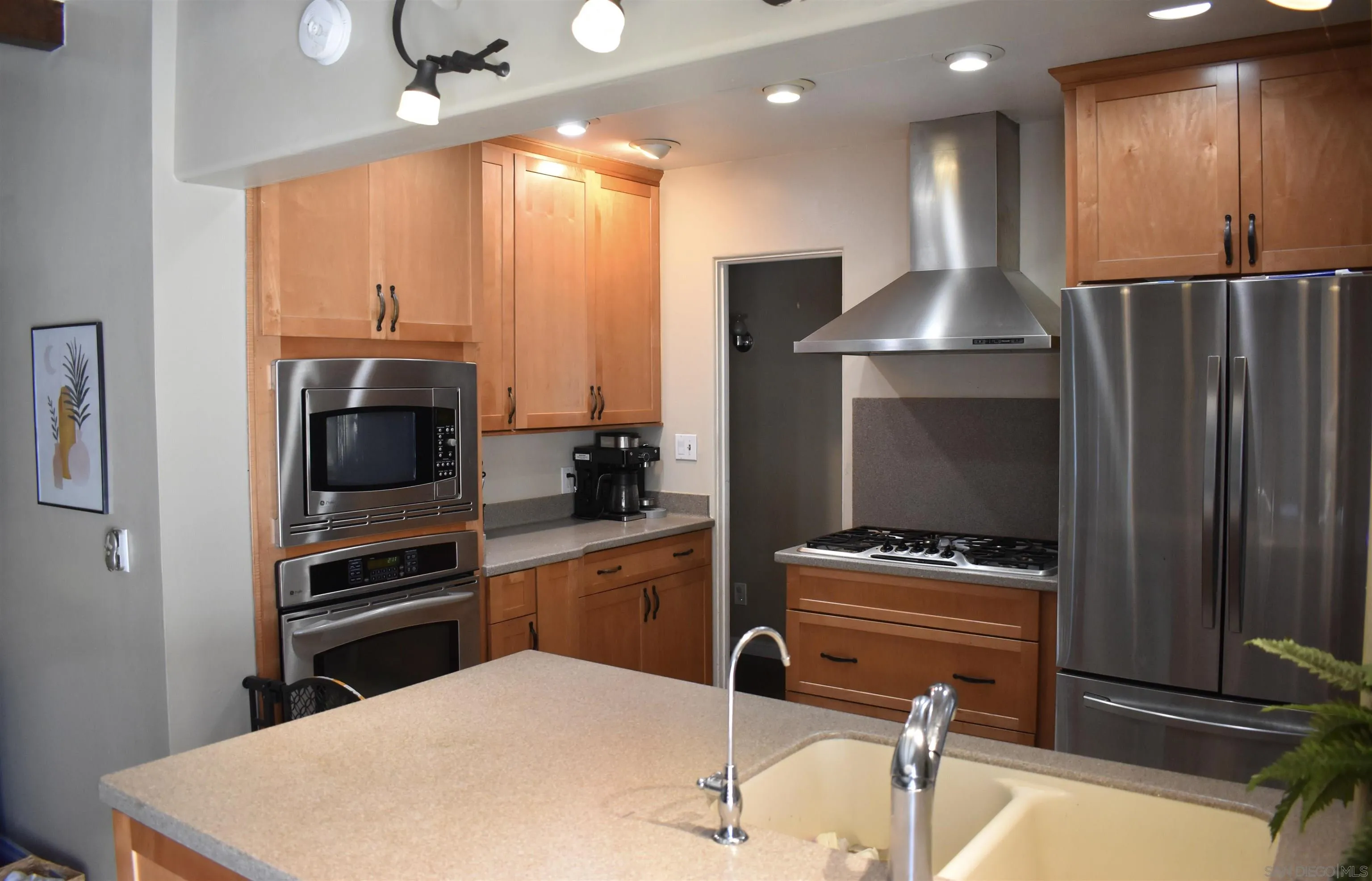 https://cdn.realtyfeed.com/cdn/127/260012568/5a1403241470340e8b3d030b0720cec4.webp