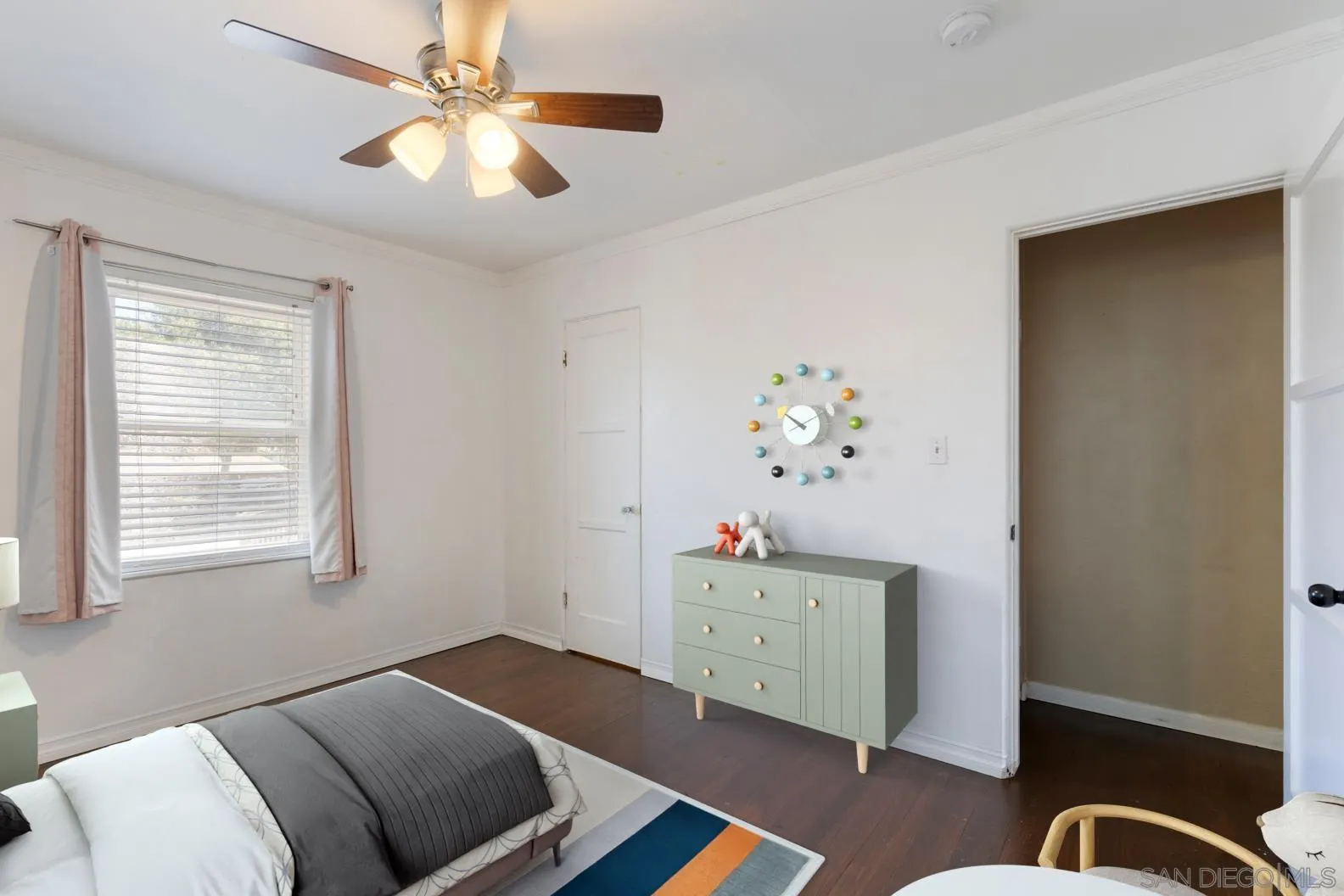 https://cdn.realtyfeed.com/cdn/127/260012568/aba254299e6336883986cc598037b620.webp