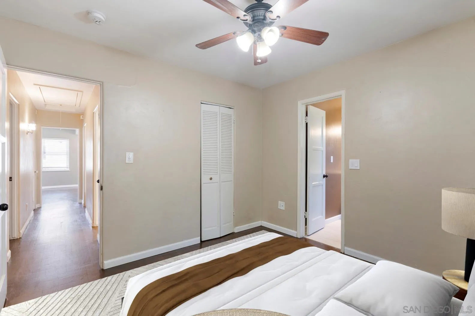 https://cdn.realtyfeed.com/cdn/127/260012568/bc4d9b54cd1ba872147ad23e29e2d2d2.webp