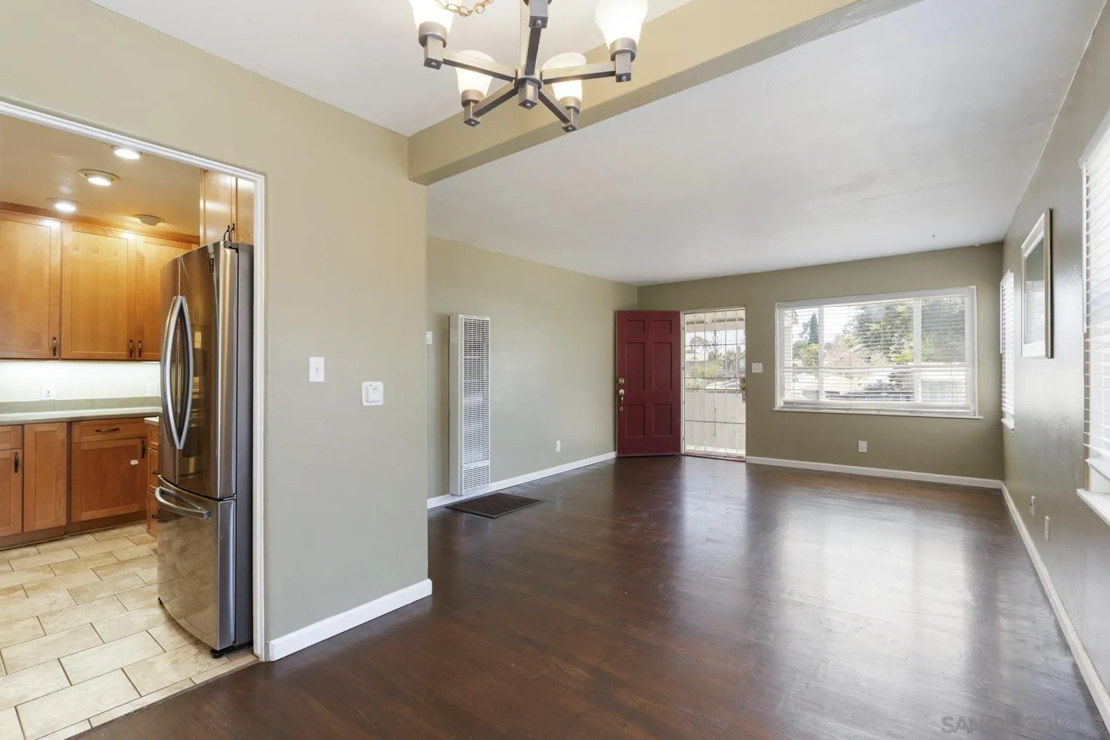 https://cdn.realtyfeed.com/cdn/127/260012568/da83a1343f3d84be51b78074eacd2b82.webp