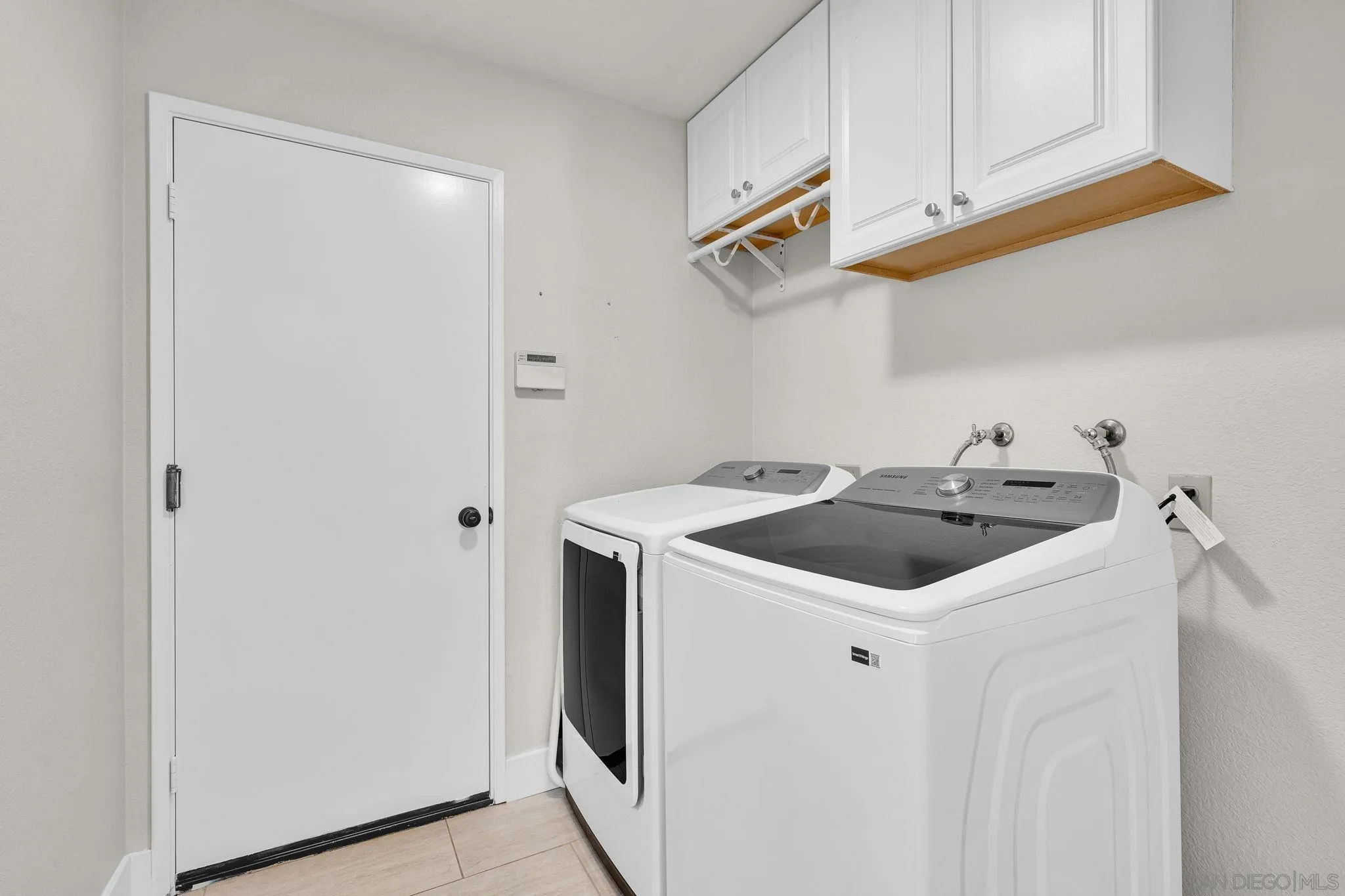 https://cdn.realtyfeed.com/cdn/127/260012571/11873e6292c048402baca4fede4f5121.webp
