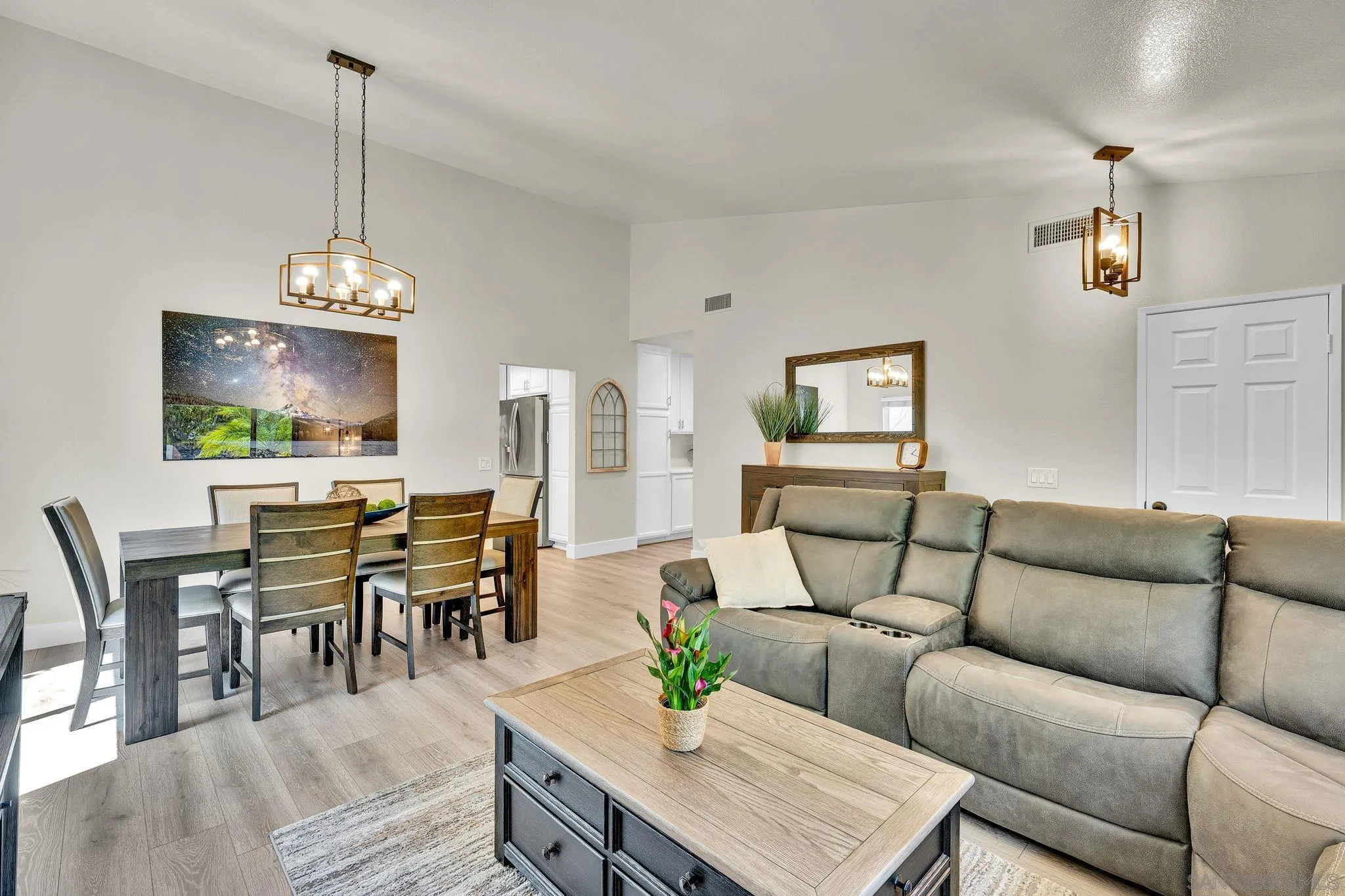 https://cdn.realtyfeed.com/cdn/127/260012571/a4173dfc5530fb5e5ced660ab1b18789.webp