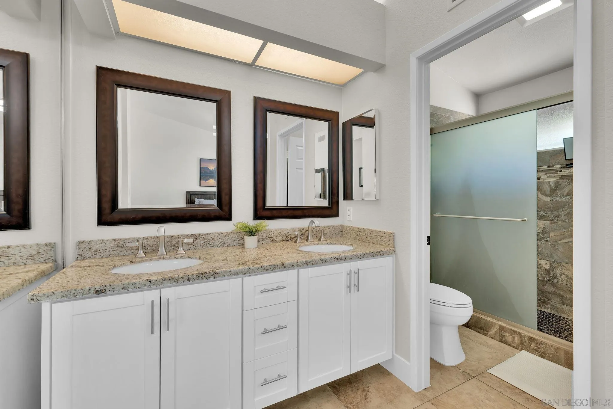 https://cdn.realtyfeed.com/cdn/127/260012571/d84358e9689f5171543687edefcc12b4.webp