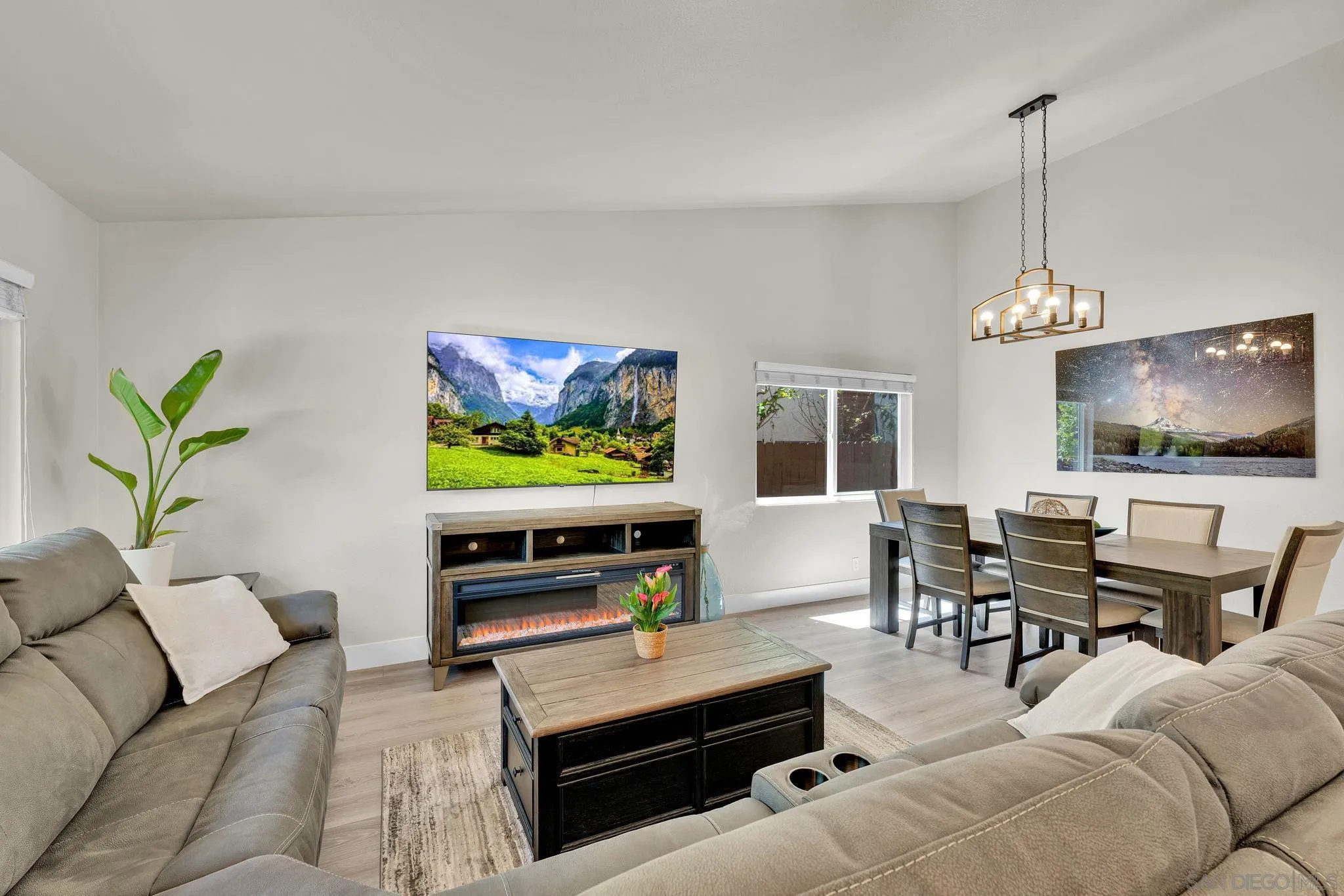 https://cdn.realtyfeed.com/cdn/127/260012571/daec83058739b8b0c5f50877a31df63b.webp