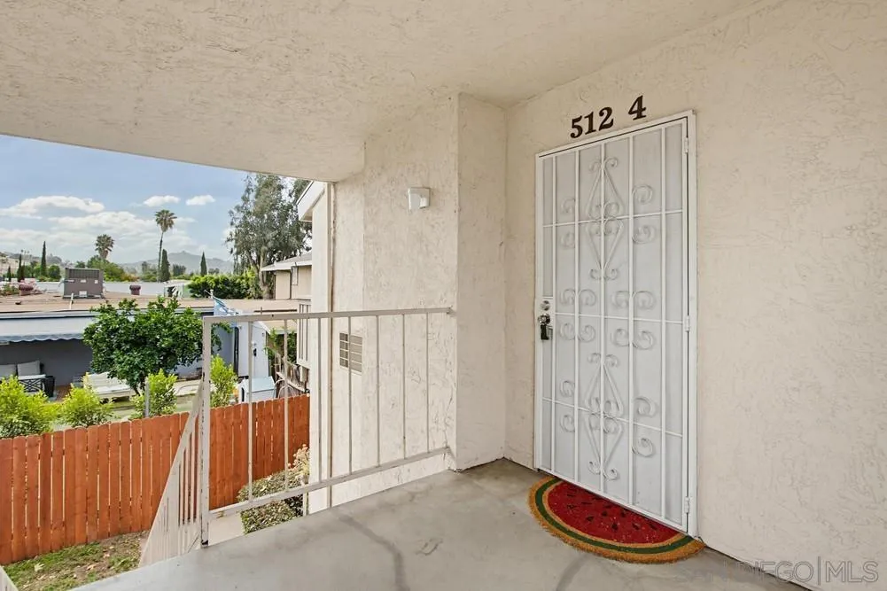 Photo #3: 260012573 Listing: Photo #3