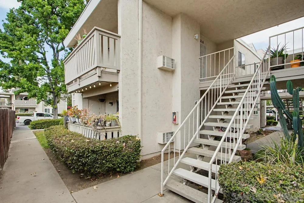 Photo #1: 260012573 Listing: Photo #1
