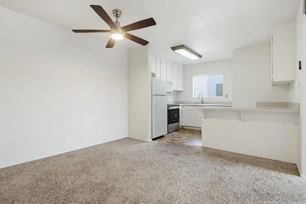 Photo #8: 260012573 Listing: Photo #8