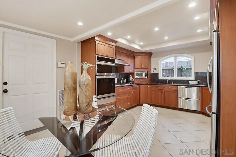 https://cdn.realtyfeed.com/cdn/127/260012575/3df55d21ab09e08f47471ae3cd57317b.webp