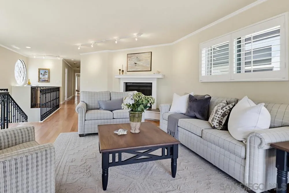 https://cdn.realtyfeed.com/cdn/127/260012575/e9844aa9e9f5cca9aabed7bd87c2305f.webp