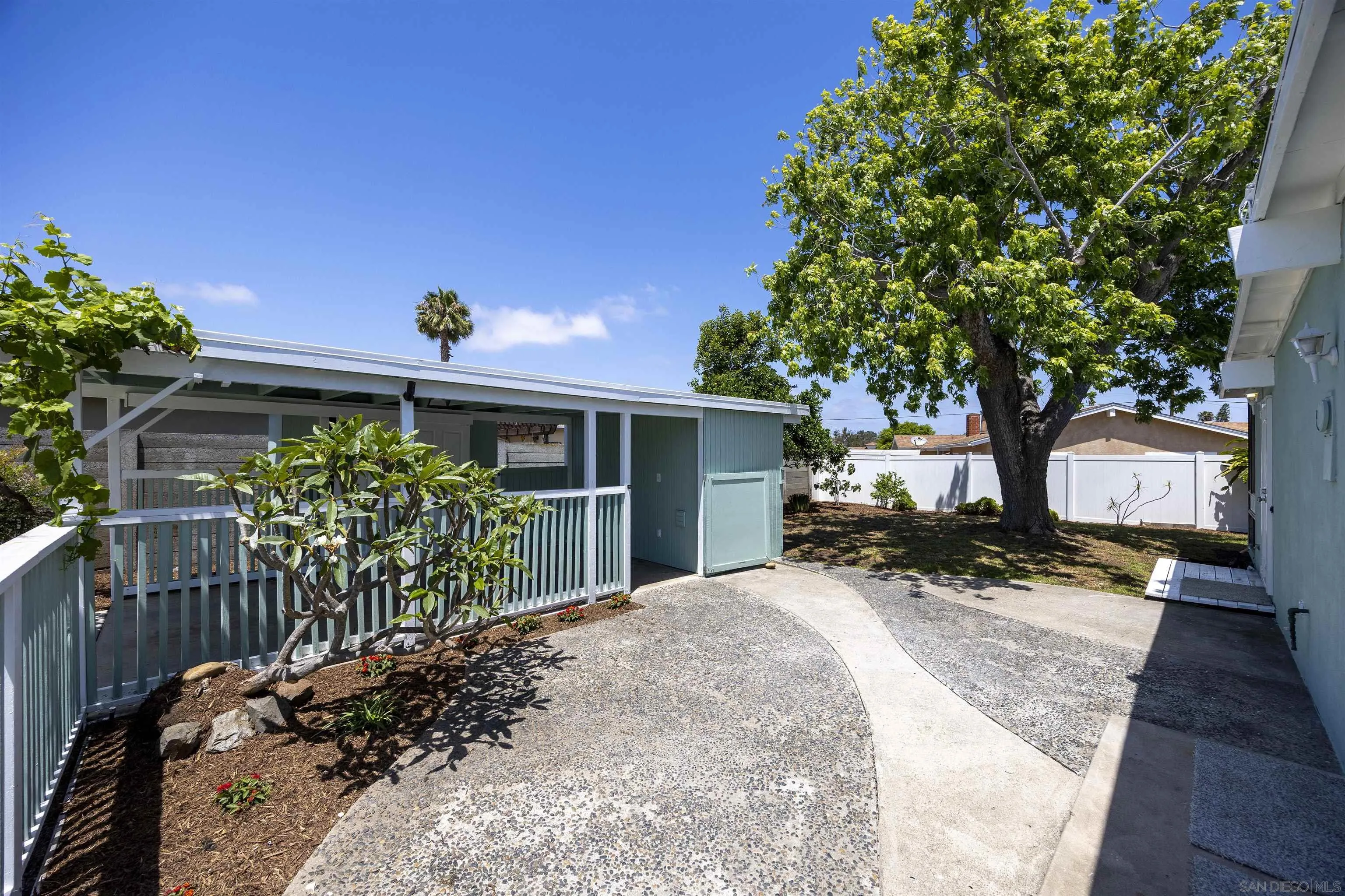 https://cdn.realtyfeed.com/cdn/127/260012577/0458969e0e420406b26ea9521f9893db.webp