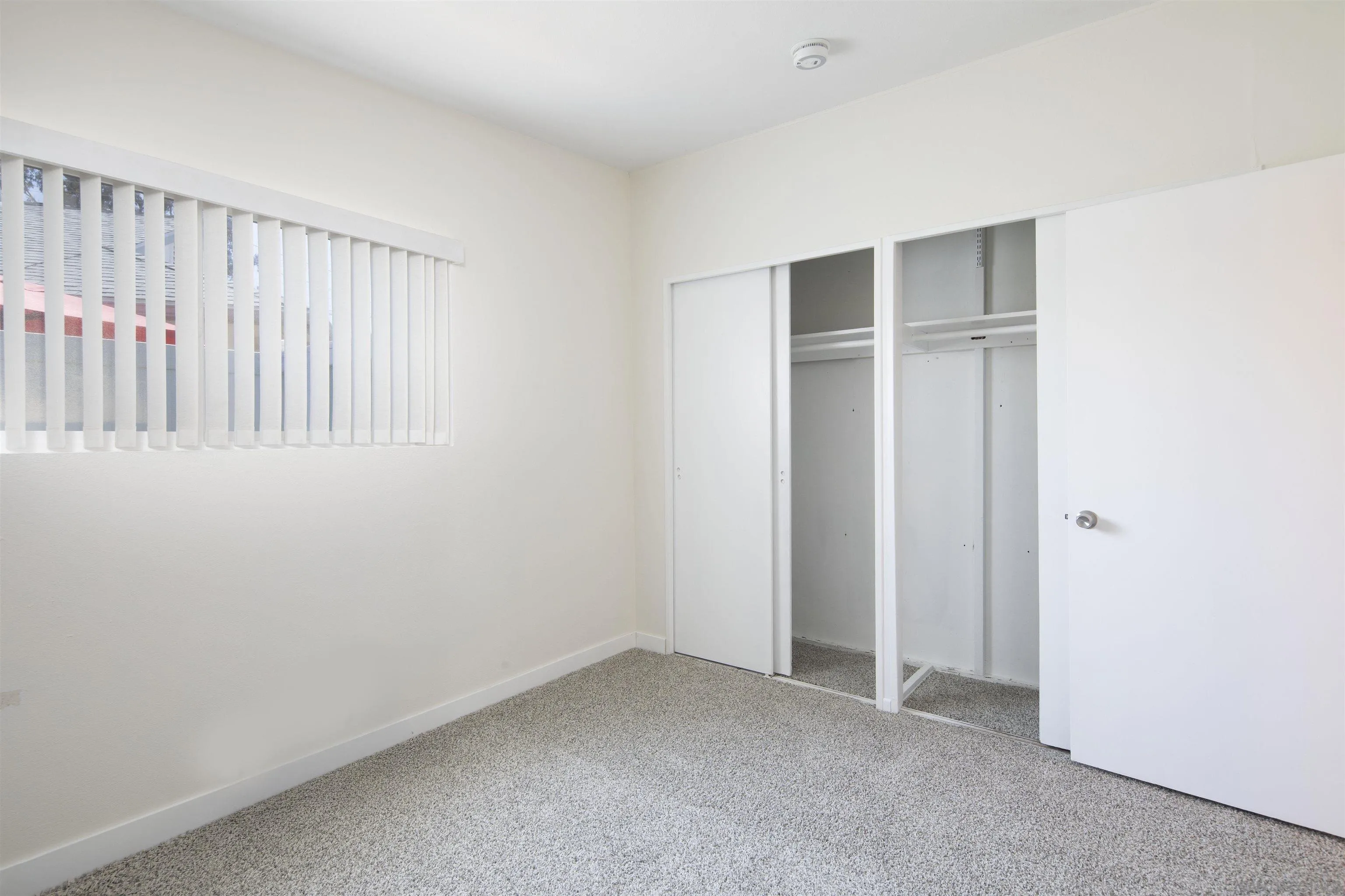 https://cdn.realtyfeed.com/cdn/127/260012577/2cc9952ec5d5cfd3146524bd7d54093c.webp