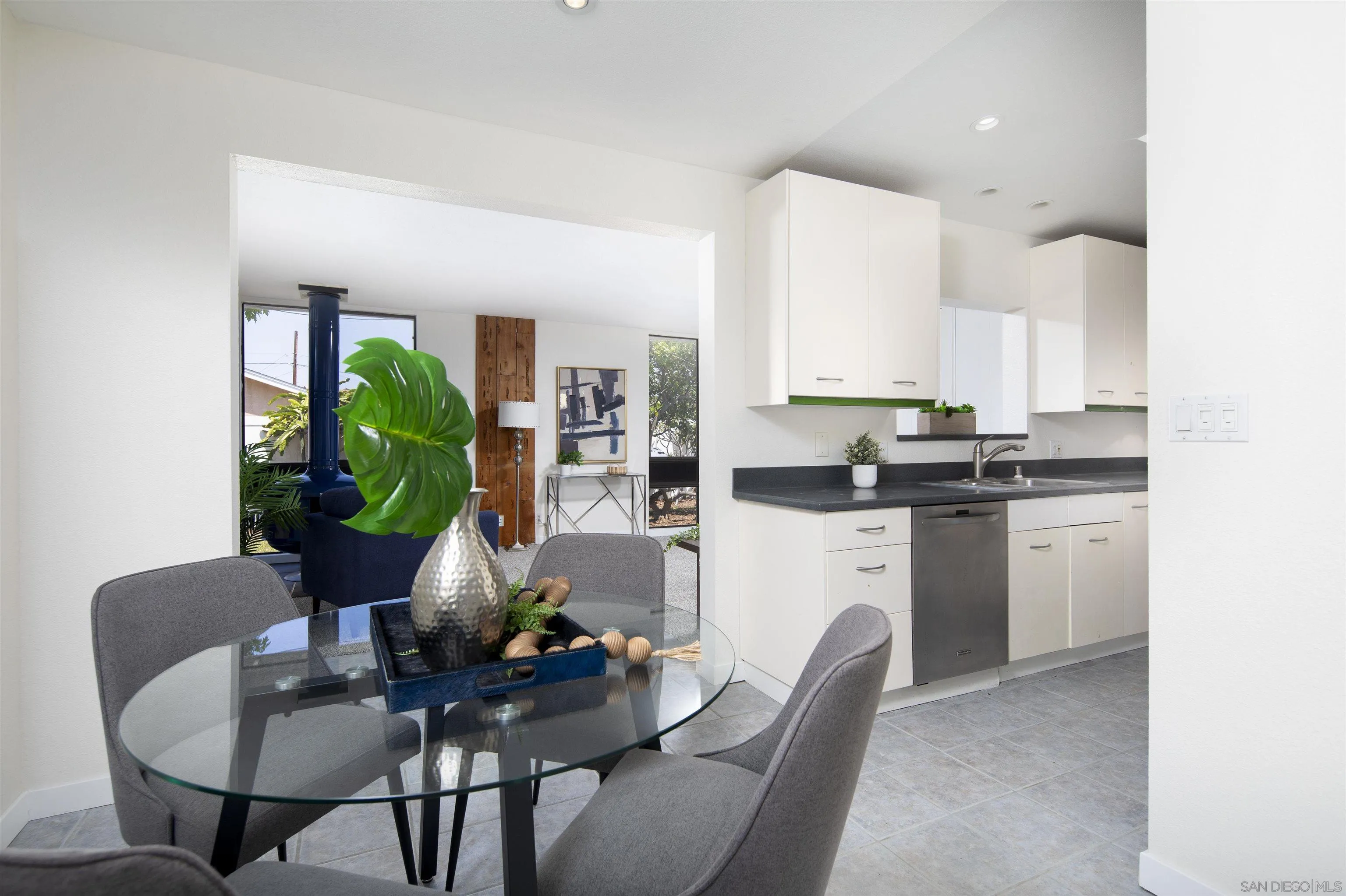 https://cdn.realtyfeed.com/cdn/127/260012577/3aa8053f10d6dacf0d82d0e64771193d.webp