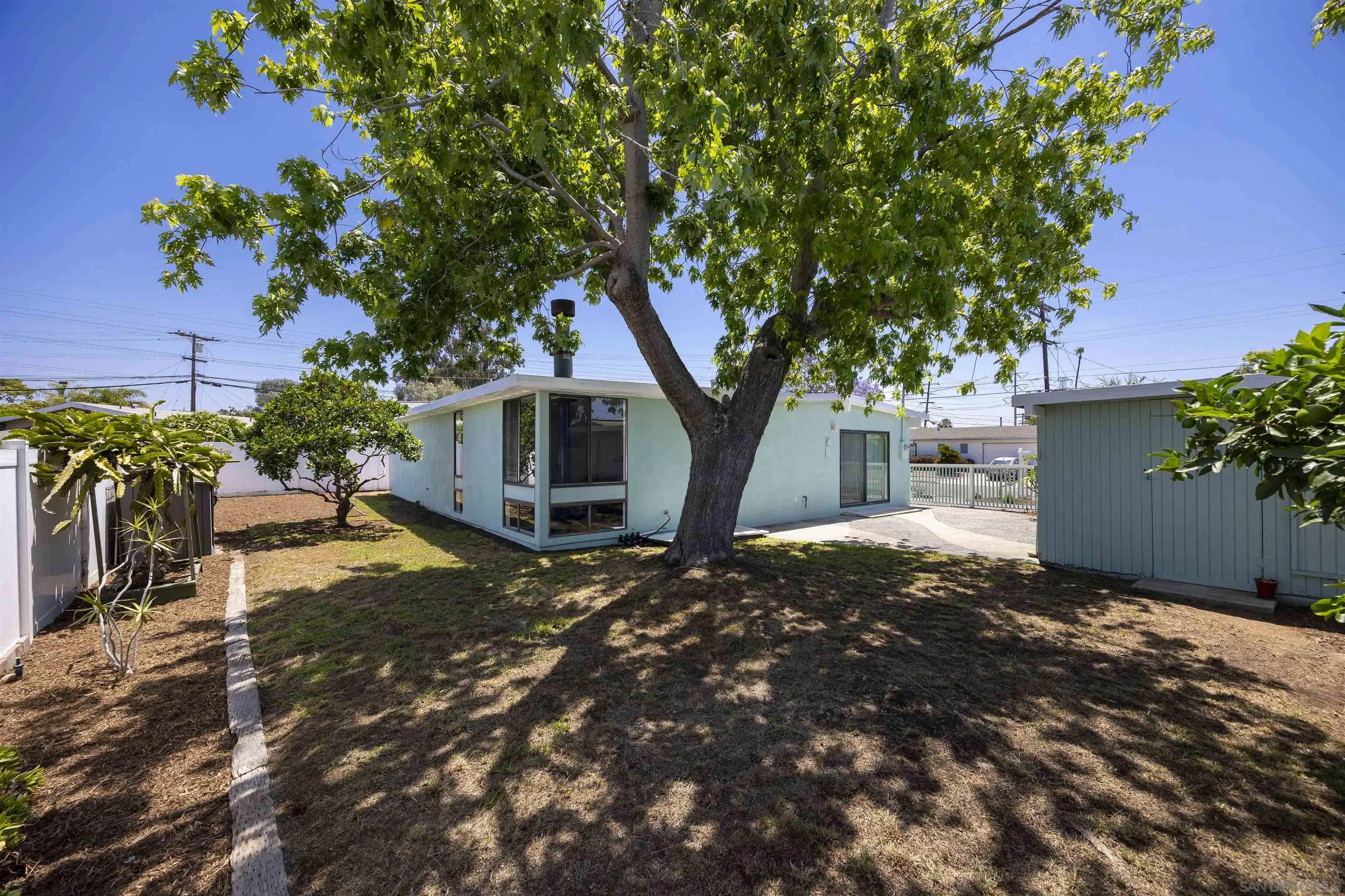 https://cdn.realtyfeed.com/cdn/127/260012577/675aca99999aef3fbe036d4e457ebd6d.webp