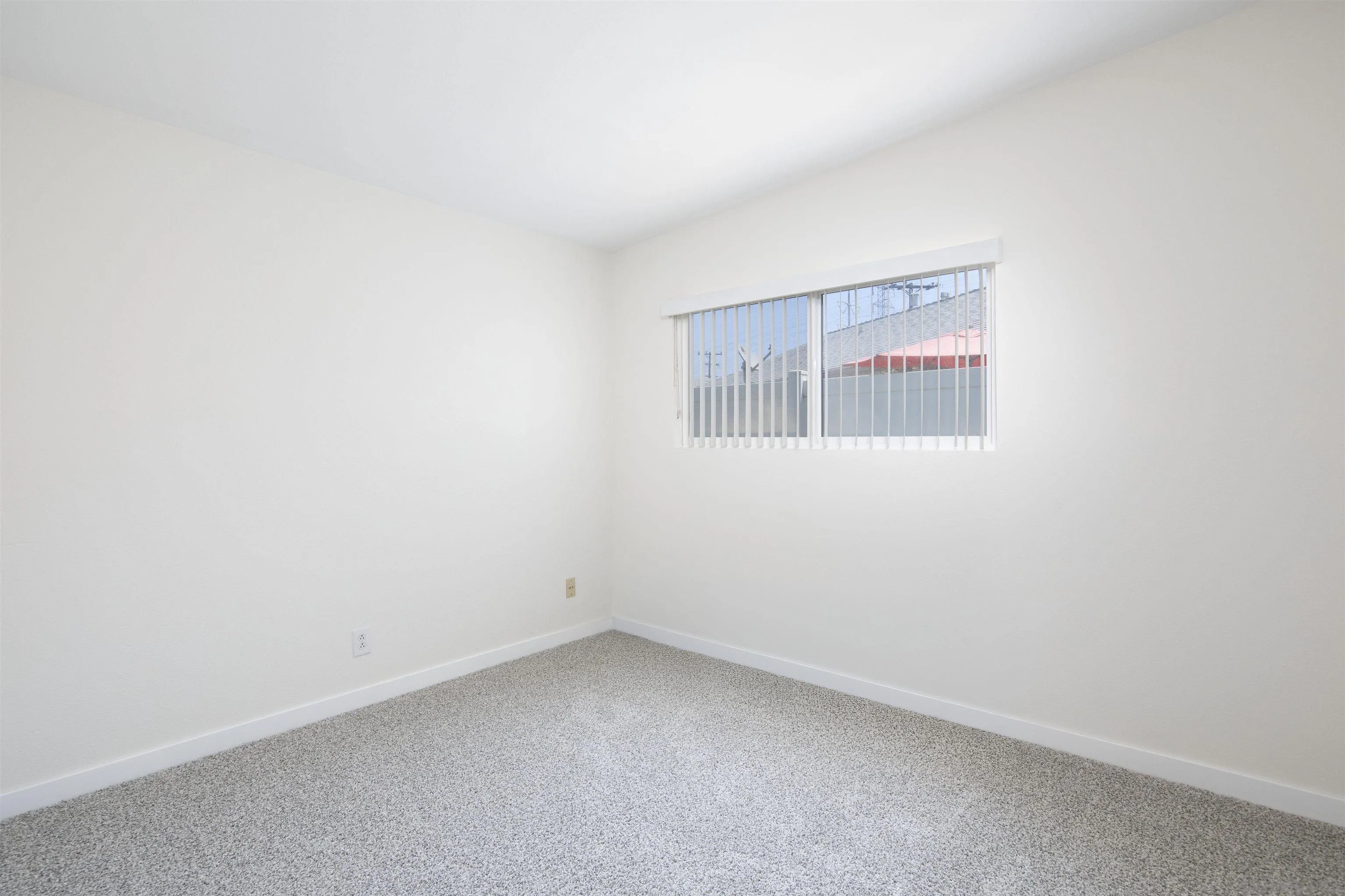 https://cdn.realtyfeed.com/cdn/127/260012577/a425dde8b828feb109db79c5fe903d2b.webp
