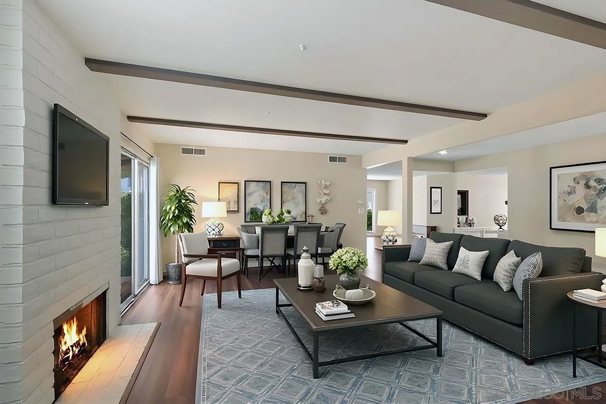 https://cdn.realtyfeed.com/cdn/127/260012580/0a36cef02cceaf238e9a988520e7f964.webp