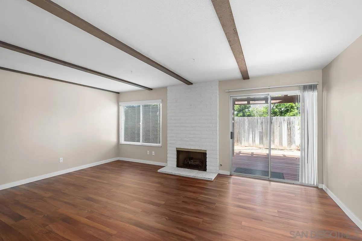 https://cdn.realtyfeed.com/cdn/127/260012580/351a4652e8796f27185ab3eb69902862.webp