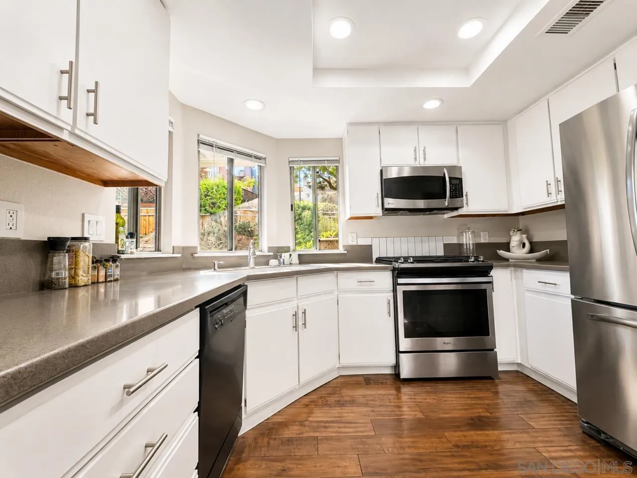 Photo #6: 260012582 Listing: Photo #6