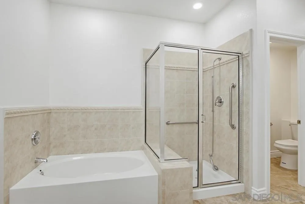 Photo #17: 260012583 Listing: Photo #17