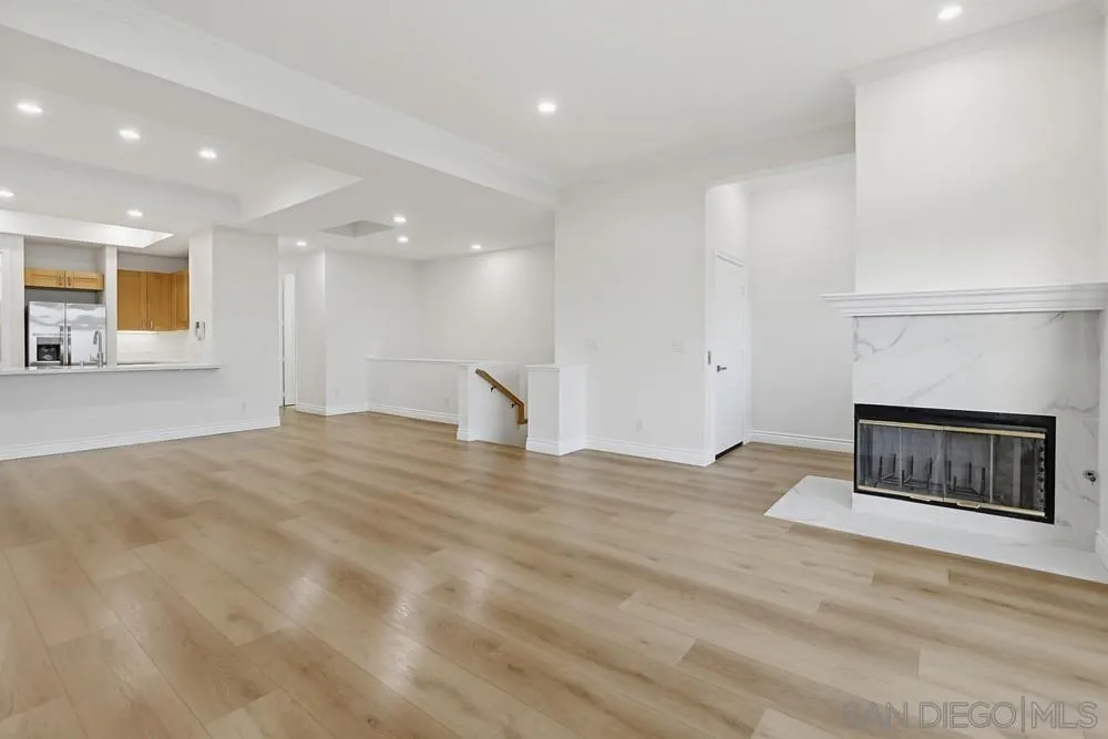 Photo #4: 260012583 Listing: Photo #4