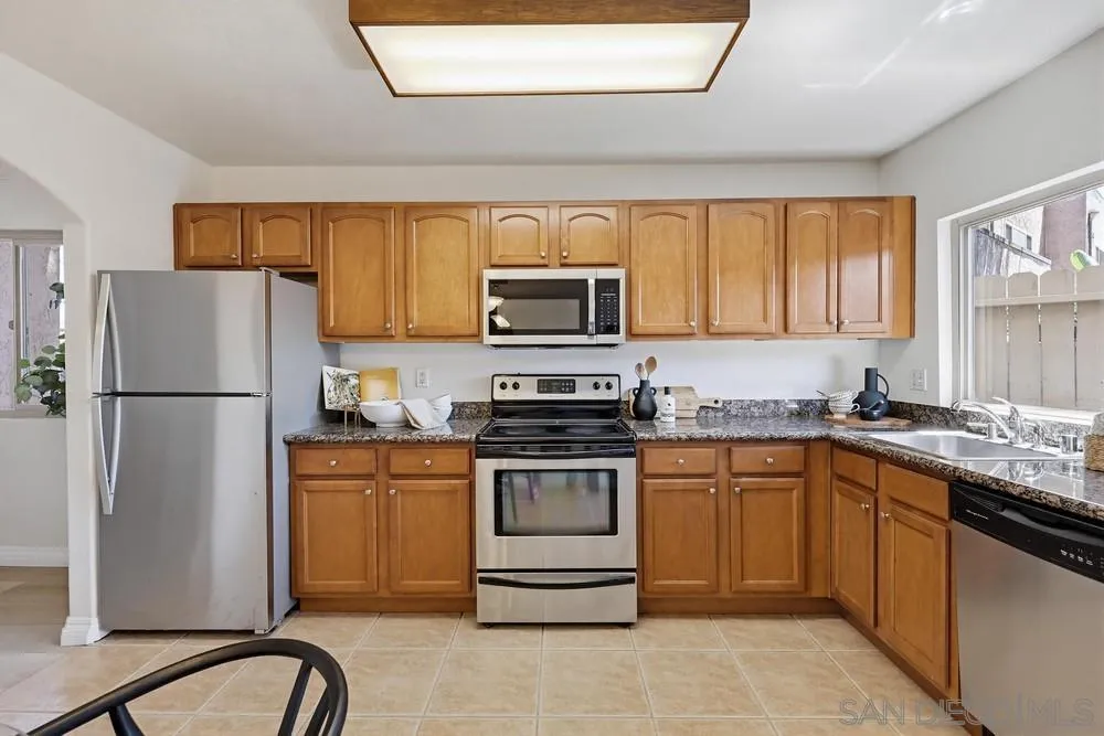 Photo #11: 260012584 Listing: Photo #11