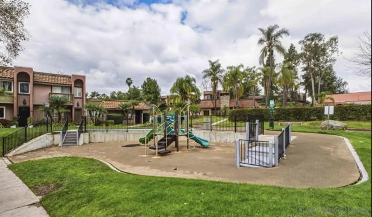 Photo #31: 260012584 Listing: Photo #31