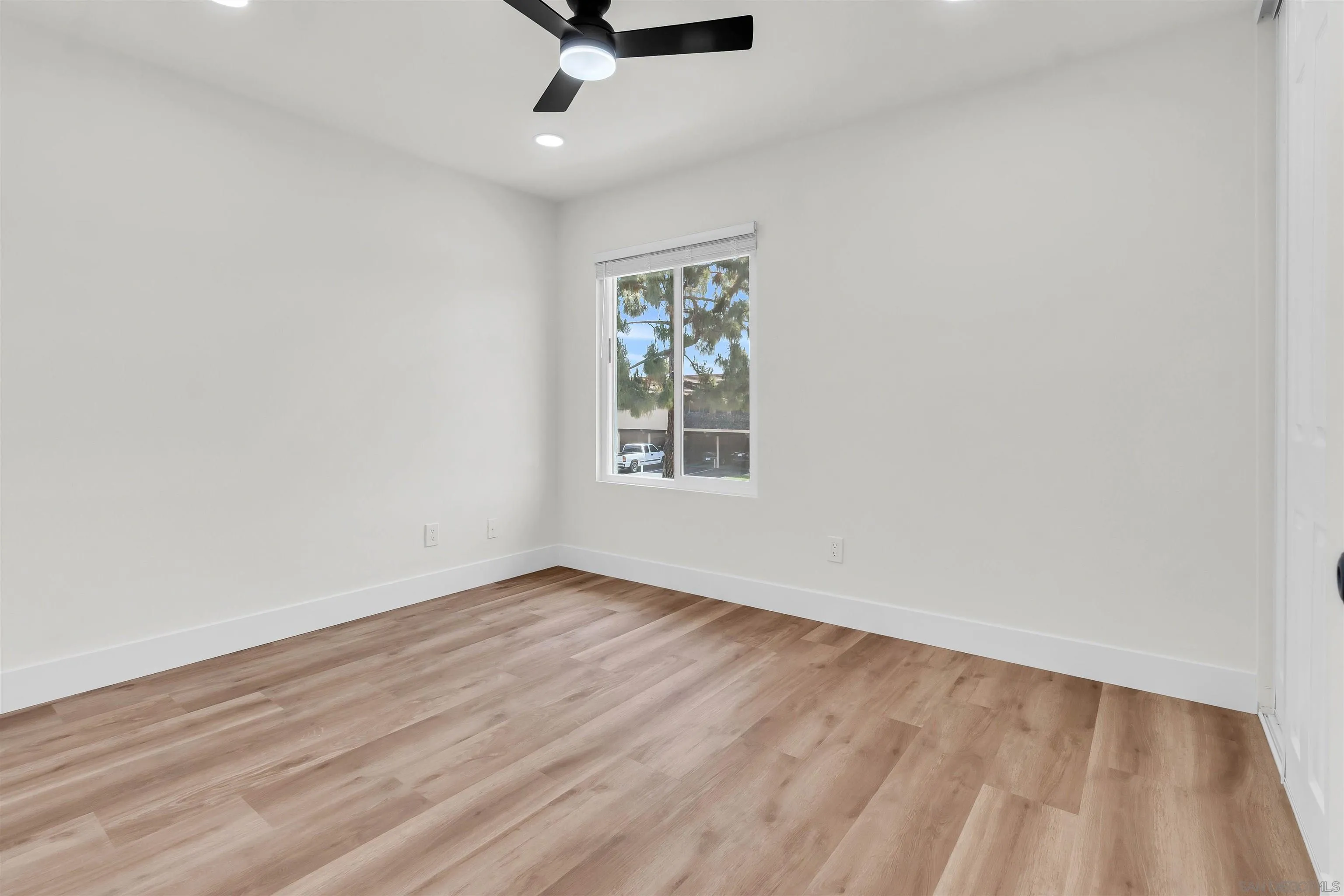 Photo #15: 260012586 Listing: Photo #15