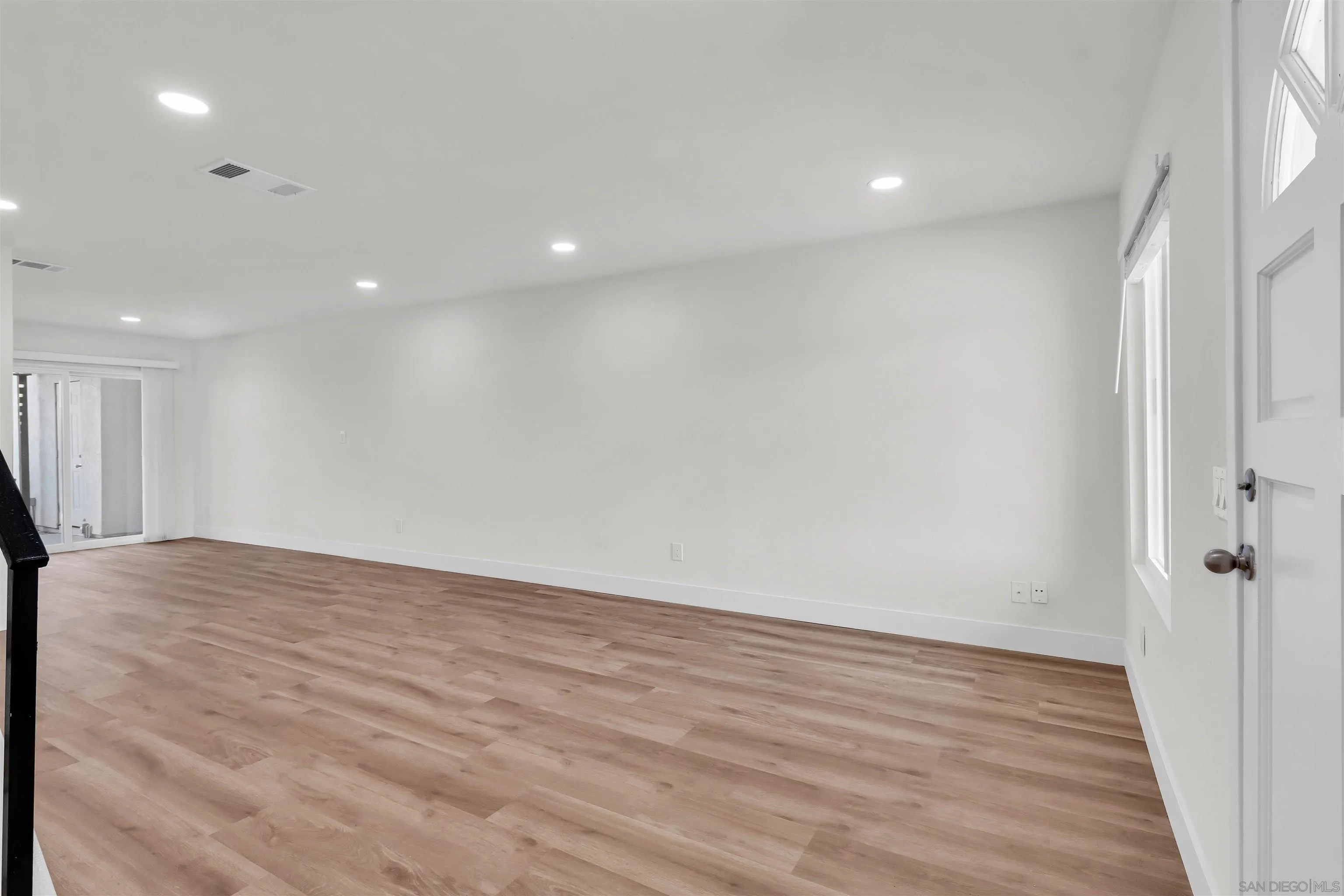 Photo #7: 260012586 Listing: Photo #7