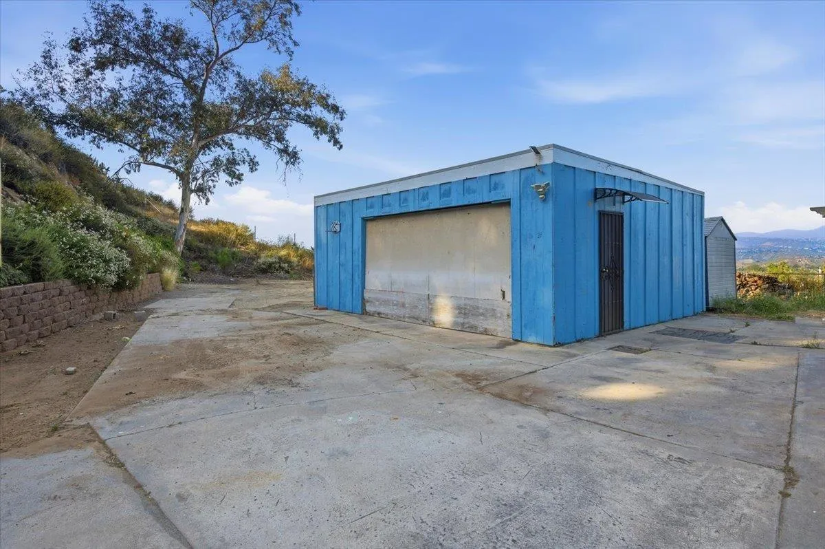 https://cdn.realtyfeed.com/cdn/127/260012587/135b307a928af815915ae7ac6a25e64e.webp