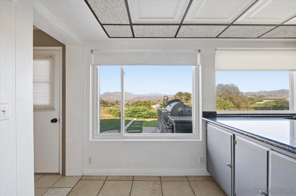 https://cdn.realtyfeed.com/cdn/127/260012587/49588d3240d428376bc1a822aed05c2b.webp