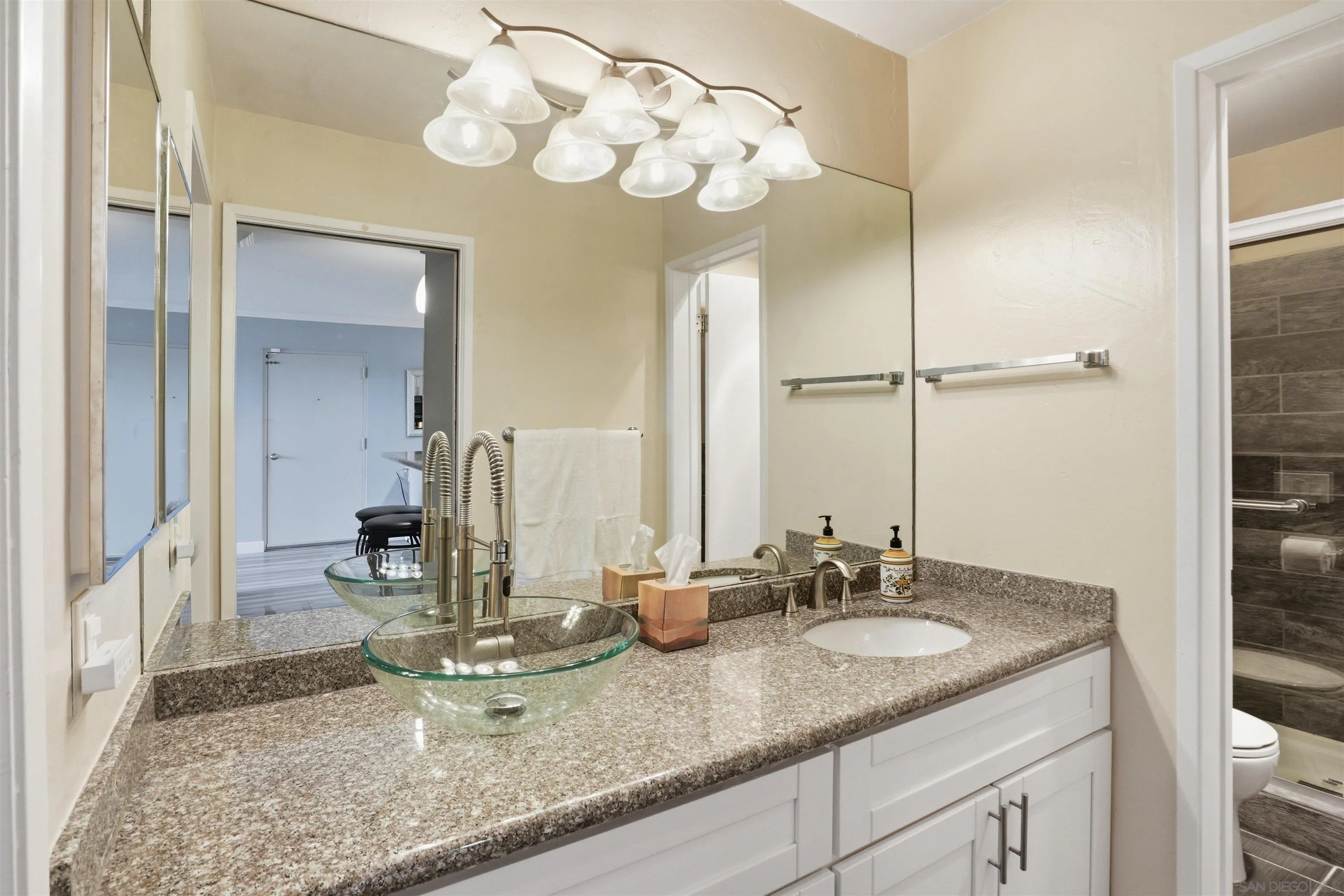 https://cdn.realtyfeed.com/cdn/127/260012588/1bfb3c06127112b7c0e315fcb1302040.webp
