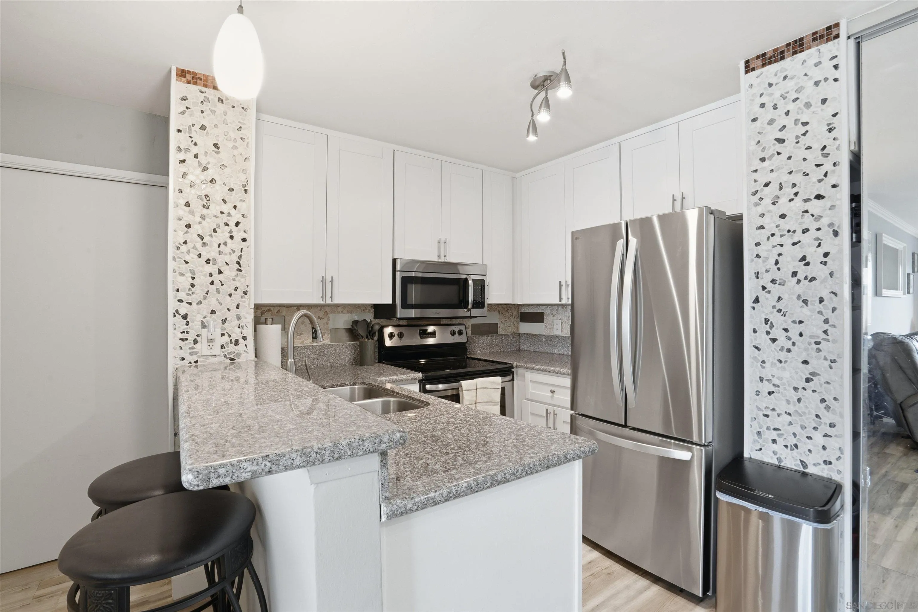 https://cdn.realtyfeed.com/cdn/127/260012588/8154d4407ac5d63f7e4092135ad718cc.webp