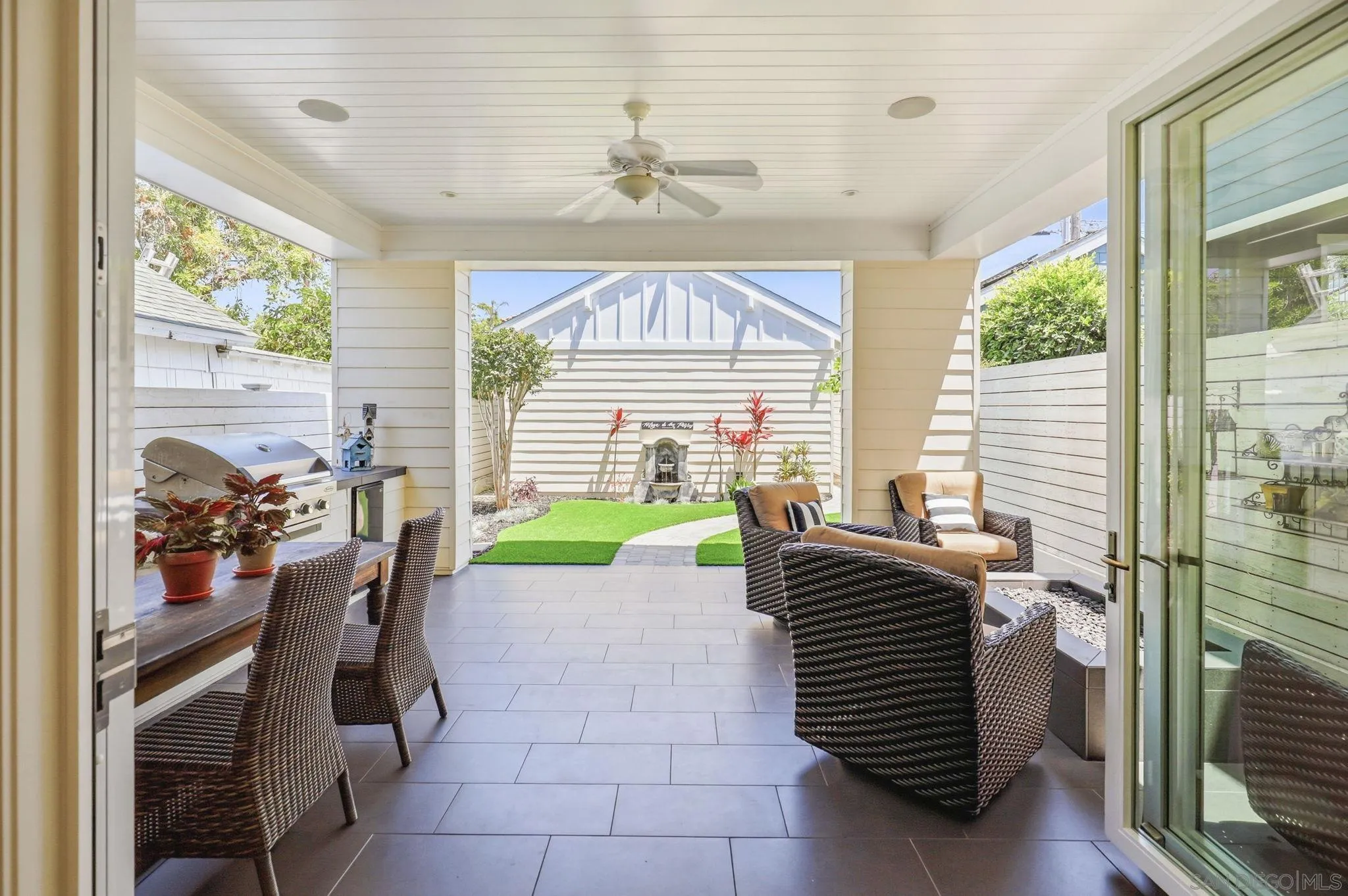 https://cdn.realtyfeed.com/cdn/127/260012589/875d2c03663b4bf7758f0ed06bb16d86.webp