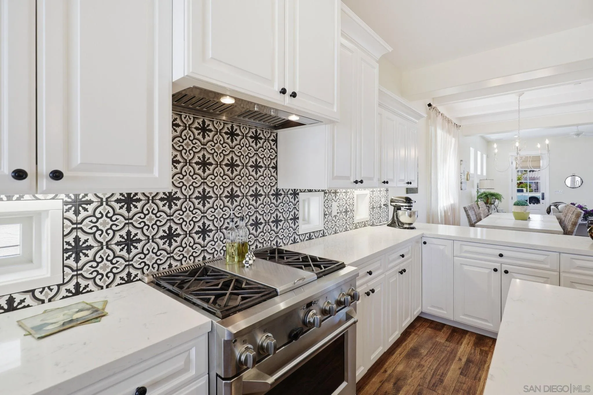 https://cdn.realtyfeed.com/cdn/127/260012589/af89b3cea9637f5f6d772f658378d89e.webp