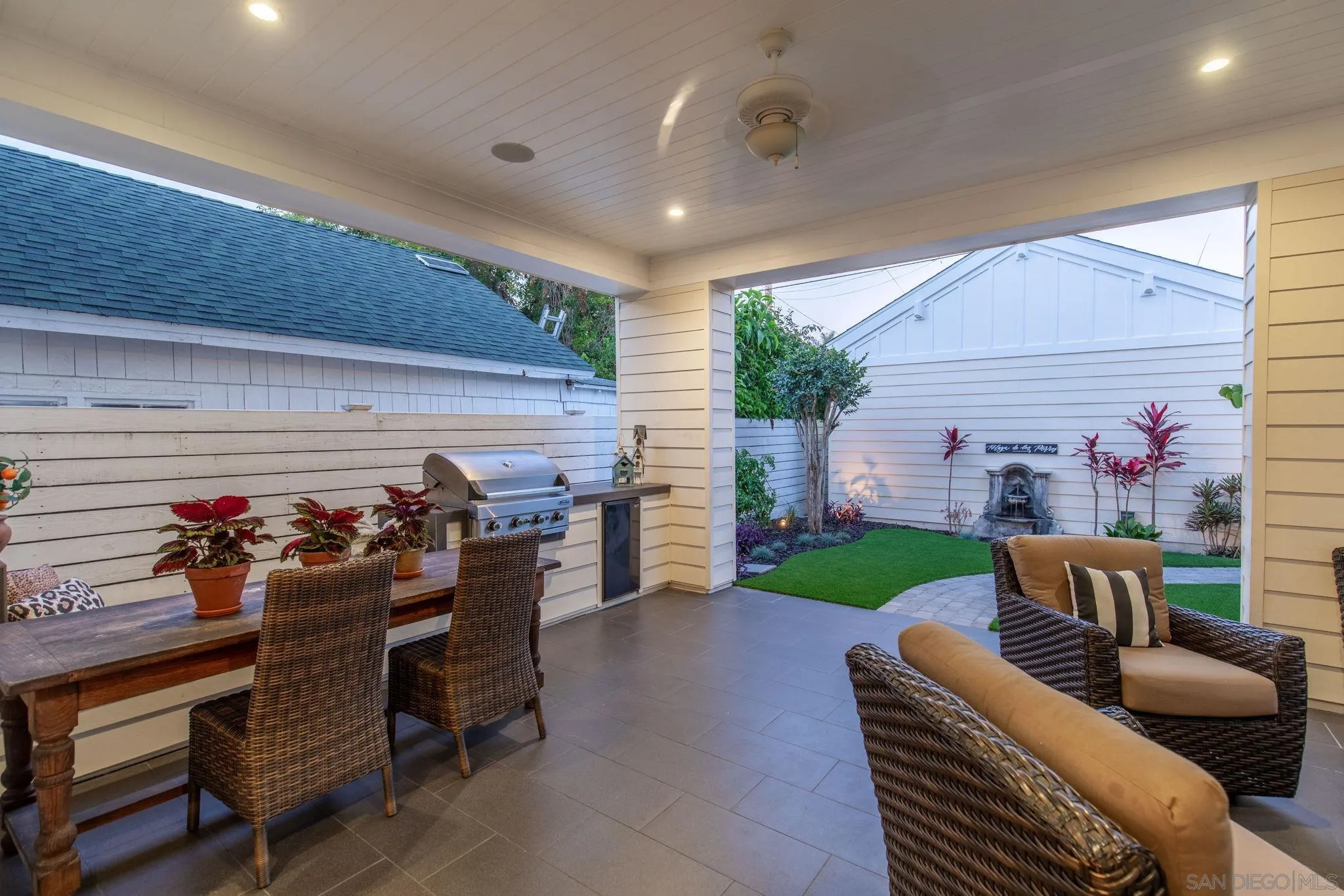 https://cdn.realtyfeed.com/cdn/127/260012589/b2e8cf608b5a1e81ef1521519ec39bc7.webp