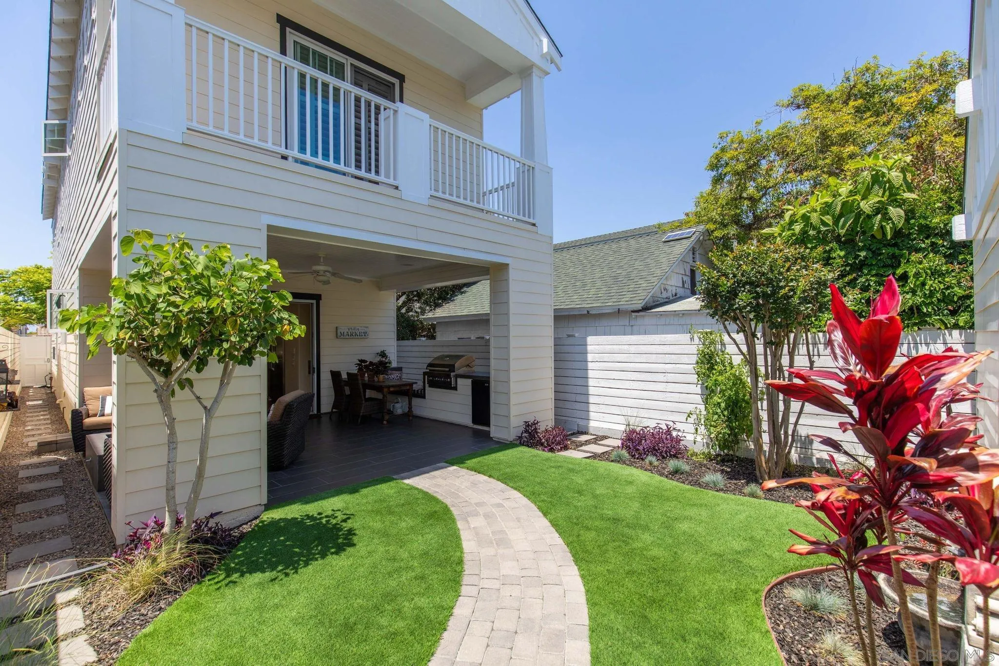 https://cdn.realtyfeed.com/cdn/127/260012589/d61c5b55af07ef801bf1149292aac8d6.webp