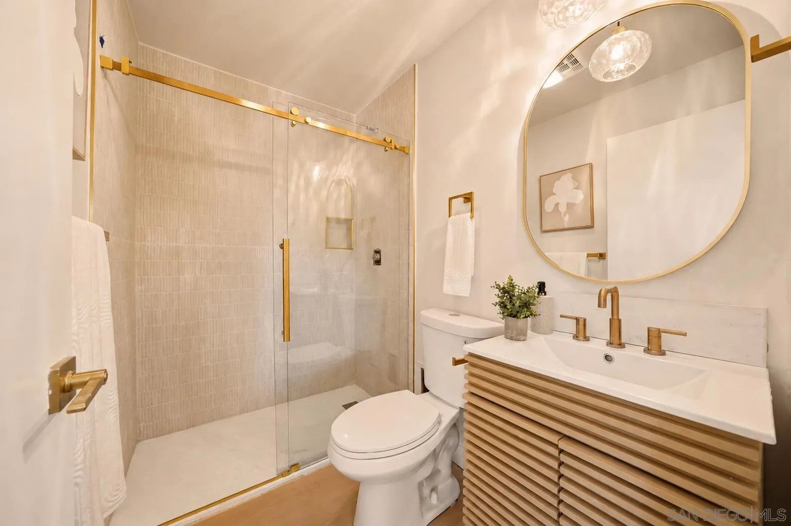 https://cdn.realtyfeed.com/cdn/127/260012591/e5591f263821b83a98b77658a75d6ad2.webp