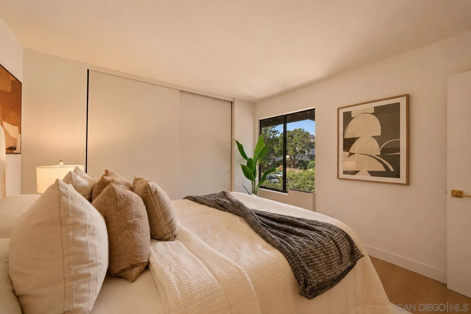 https://cdn.realtyfeed.com/cdn/127/260012591/e7c0056635c4b965d5854f43adb8e874.webp