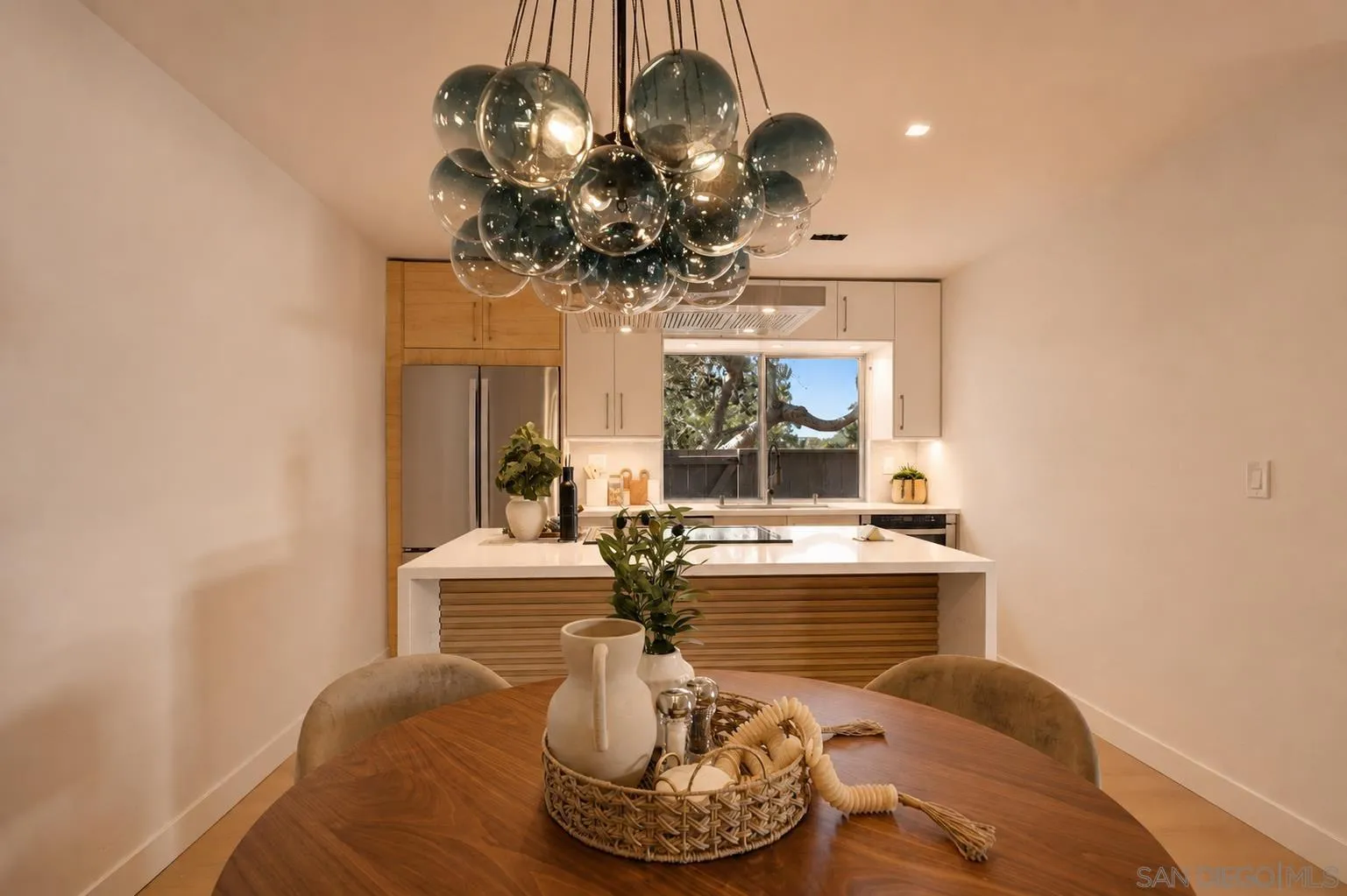 https://cdn.realtyfeed.com/cdn/127/260012591/e9ca67a13bb33612f8c4ffc134347004.webp