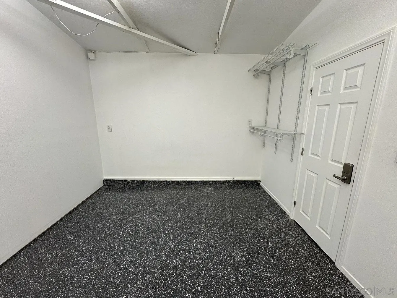 https://cdn.realtyfeed.com/cdn/127/260012593/2b98b275b20e5393aff7a6c3314d4dcf.webp
