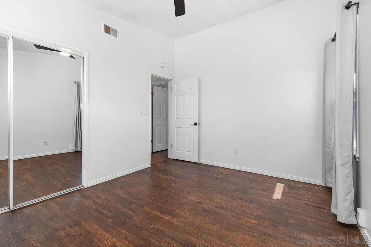 https://cdn.realtyfeed.com/cdn/127/260012593/3beb88d16be1f9af2adda6b381512ad9.webp