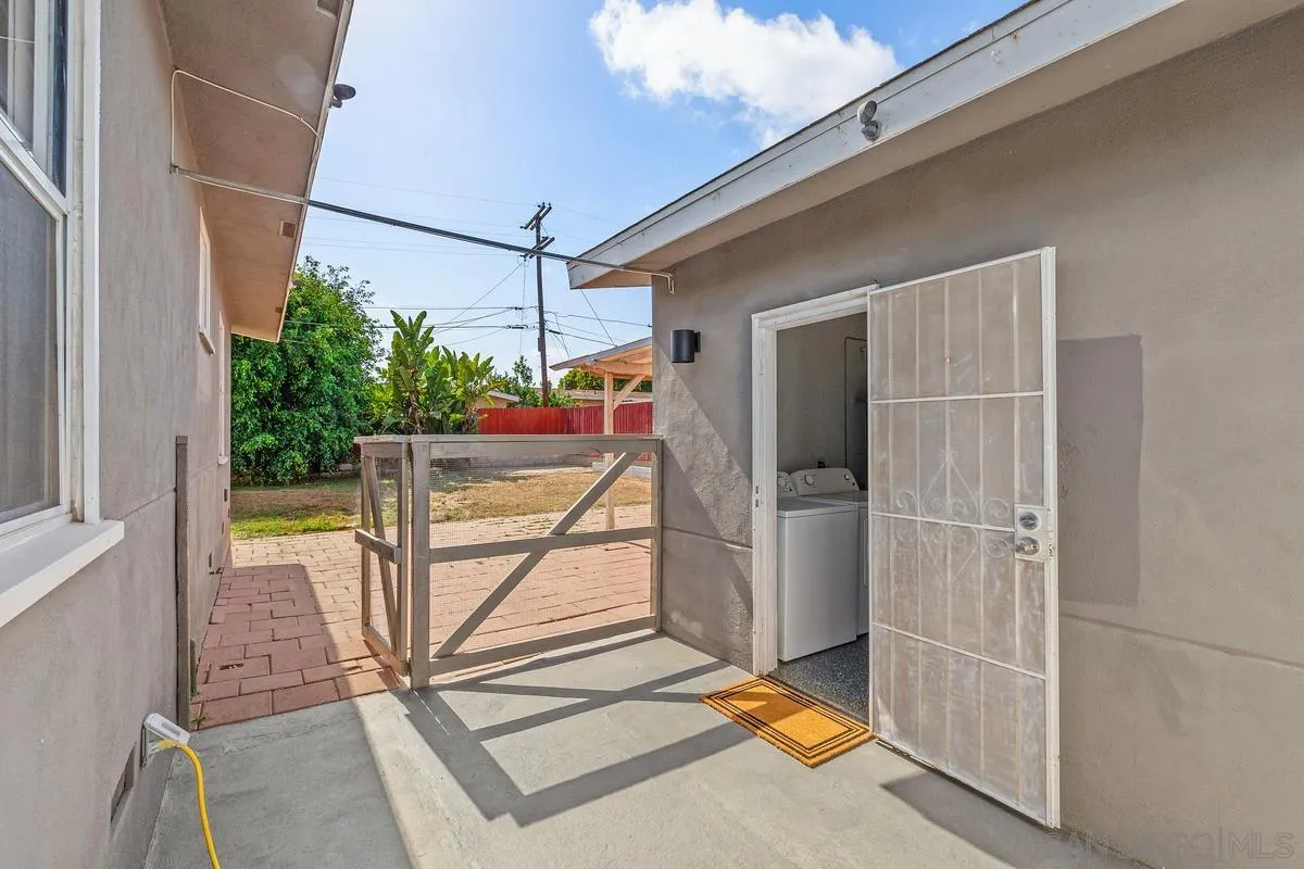 https://cdn.realtyfeed.com/cdn/127/260012593/494bfa39b184a551c1747788644679f1.webp