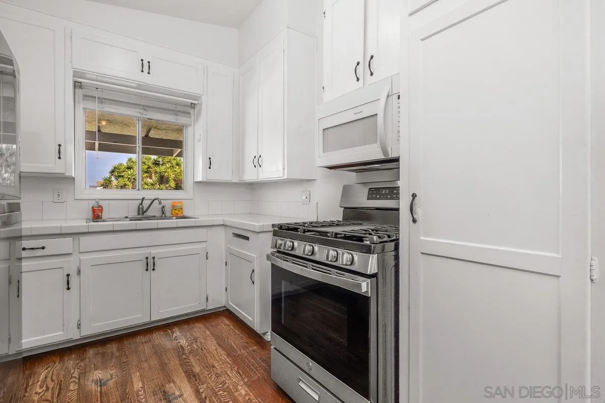 https://cdn.realtyfeed.com/cdn/127/260012593/787f2e17d8252383bc7ca1d3d5914375.webp