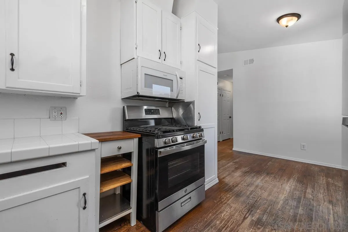 https://cdn.realtyfeed.com/cdn/127/260012593/825b8e0819a069e3bfdd7d44299375a3.webp